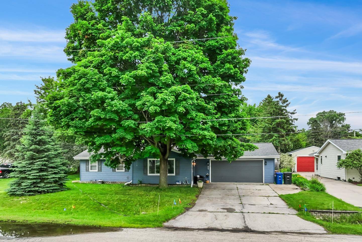 Menasha, WI 54952,1925 Beck Street