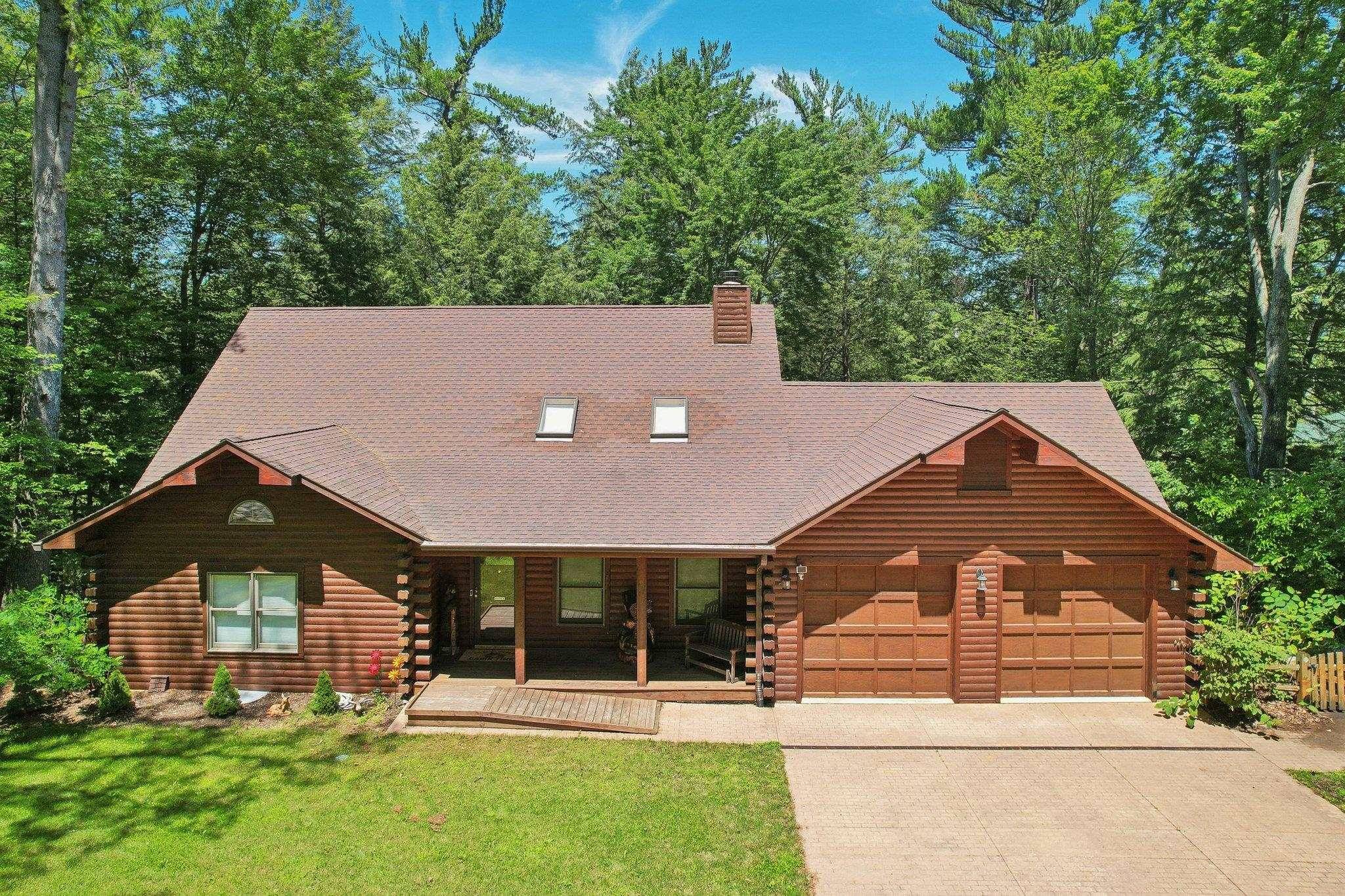 Baraboo, WI 53913,215 Alcan Drive