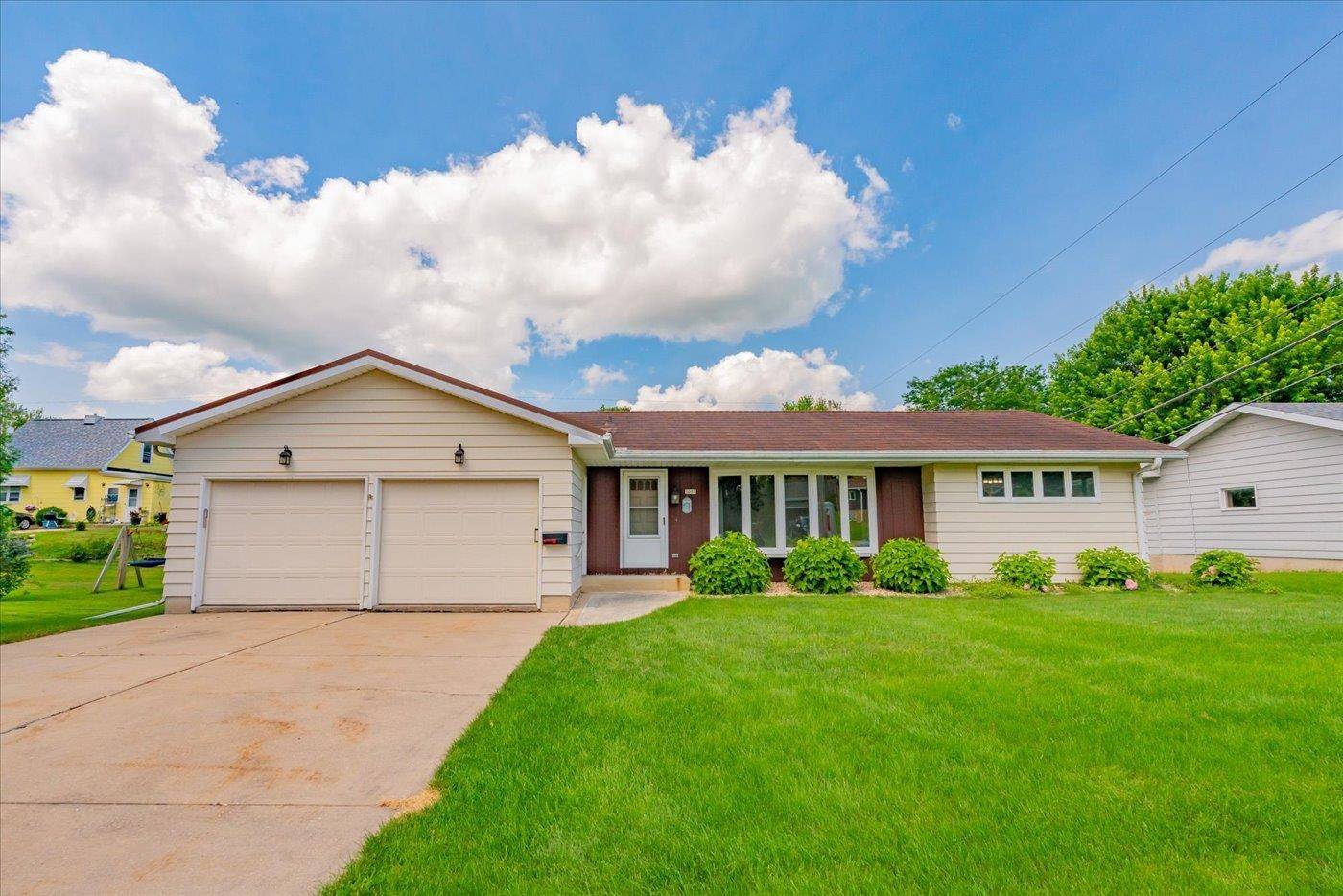 Cross Plains, WI 53528,3007 Bollenbeck Street