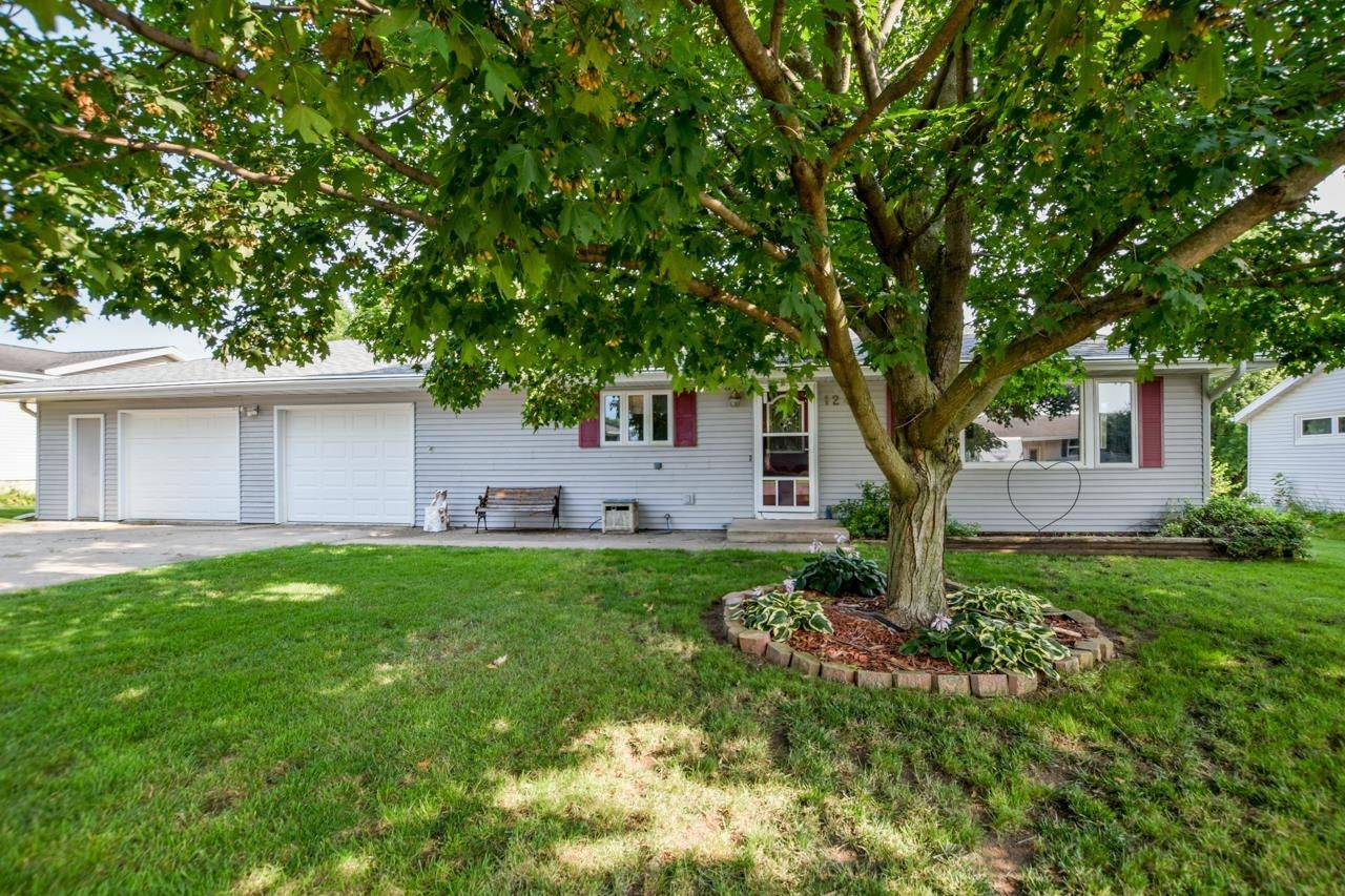 Dane, WI 53529,124 West Street