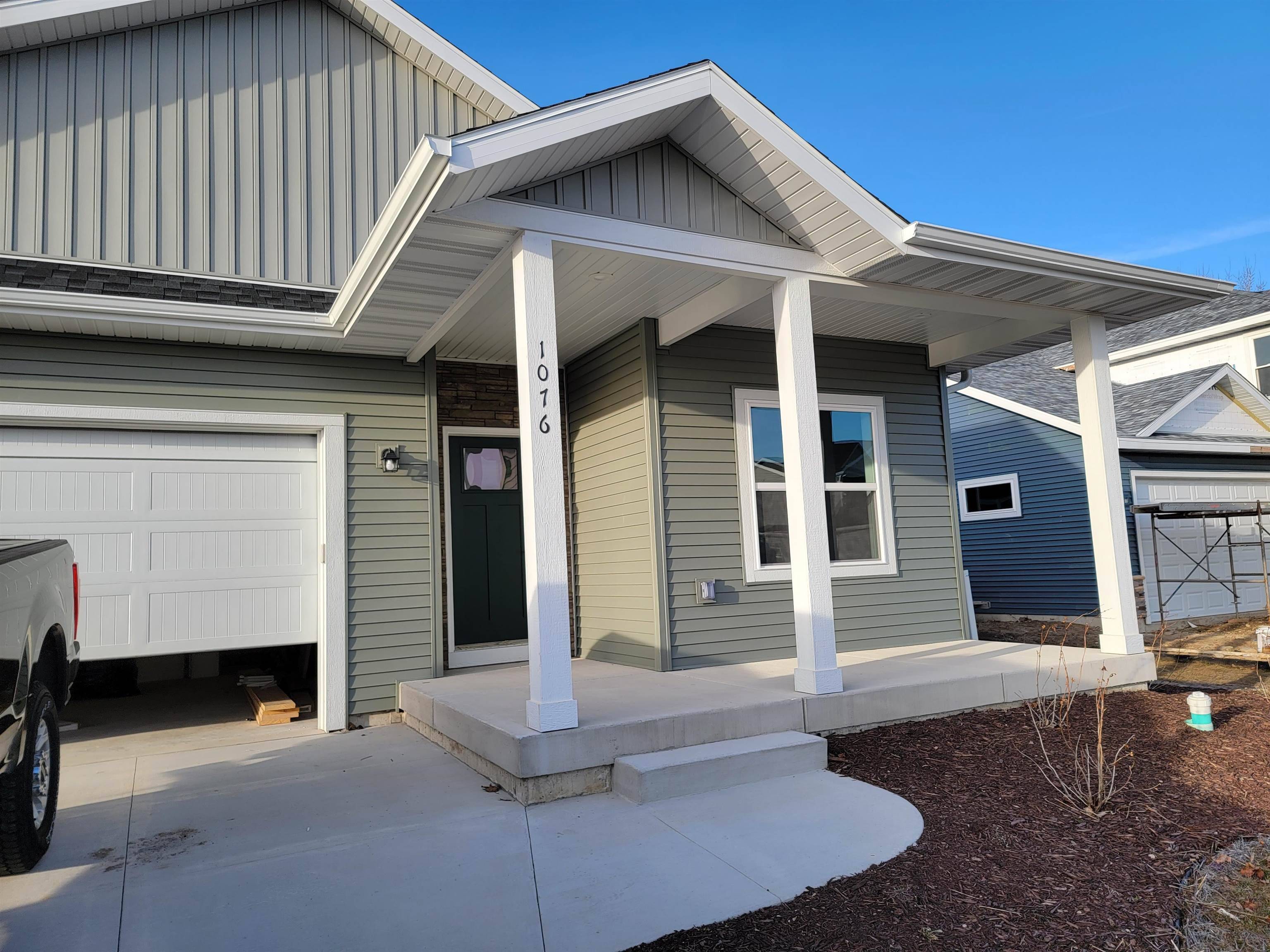 Sun Prairie, WI 53590-8875,1076 Kamperschroer Way