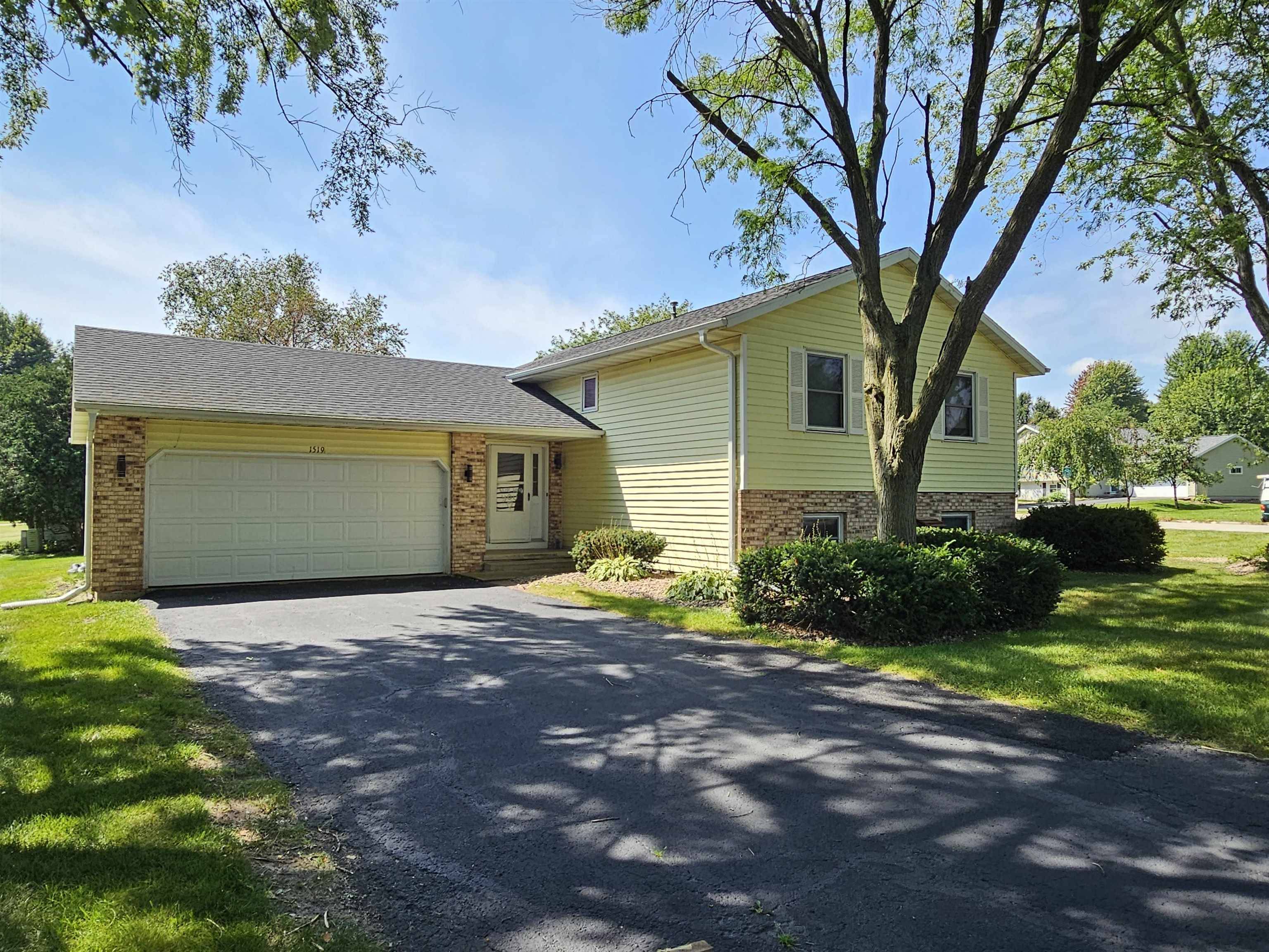 Sun Prairie, WI 53590,1519 ANDAMAN Street