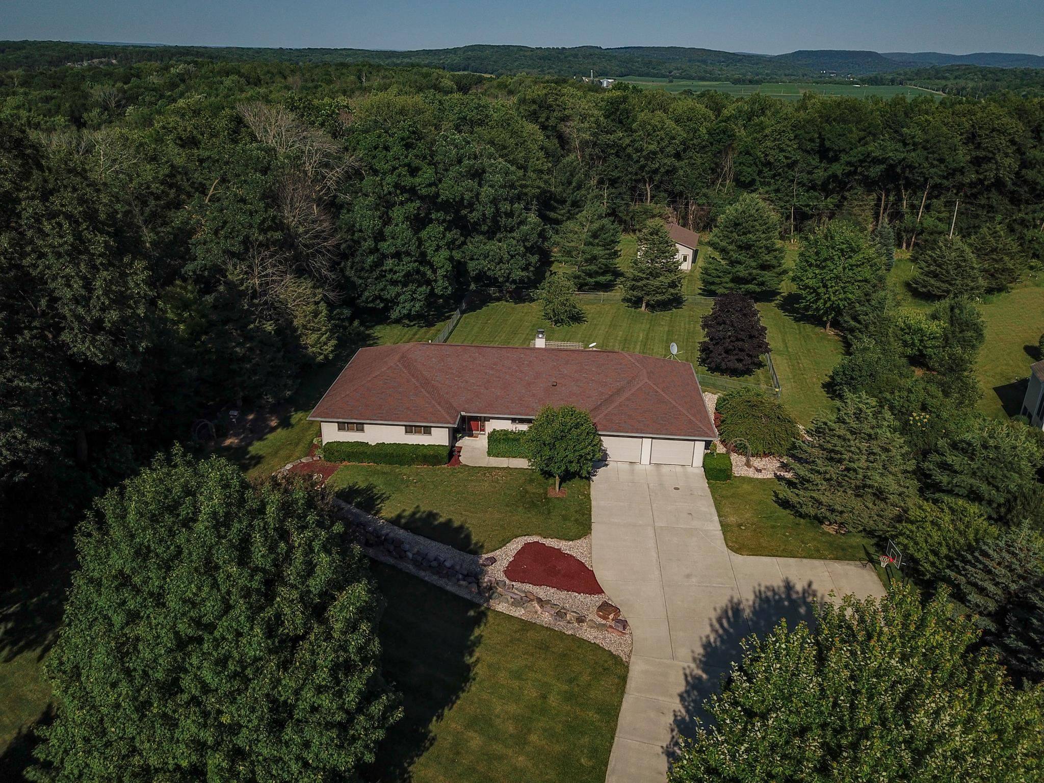 Baraboo, WI 53913,S4313 Cedarberry Lane