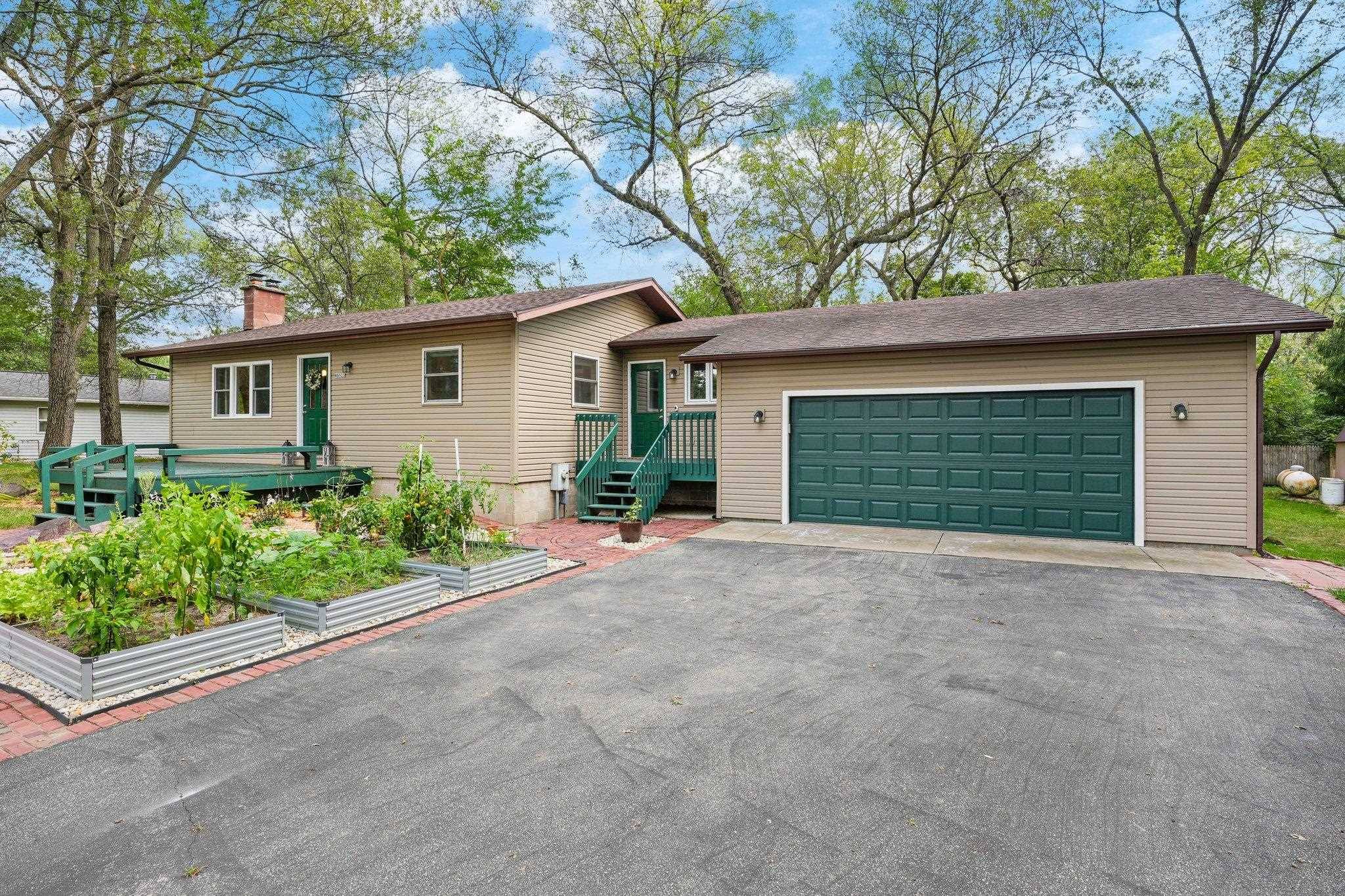 Portage, WI 53901,W8923 Hilltop Road