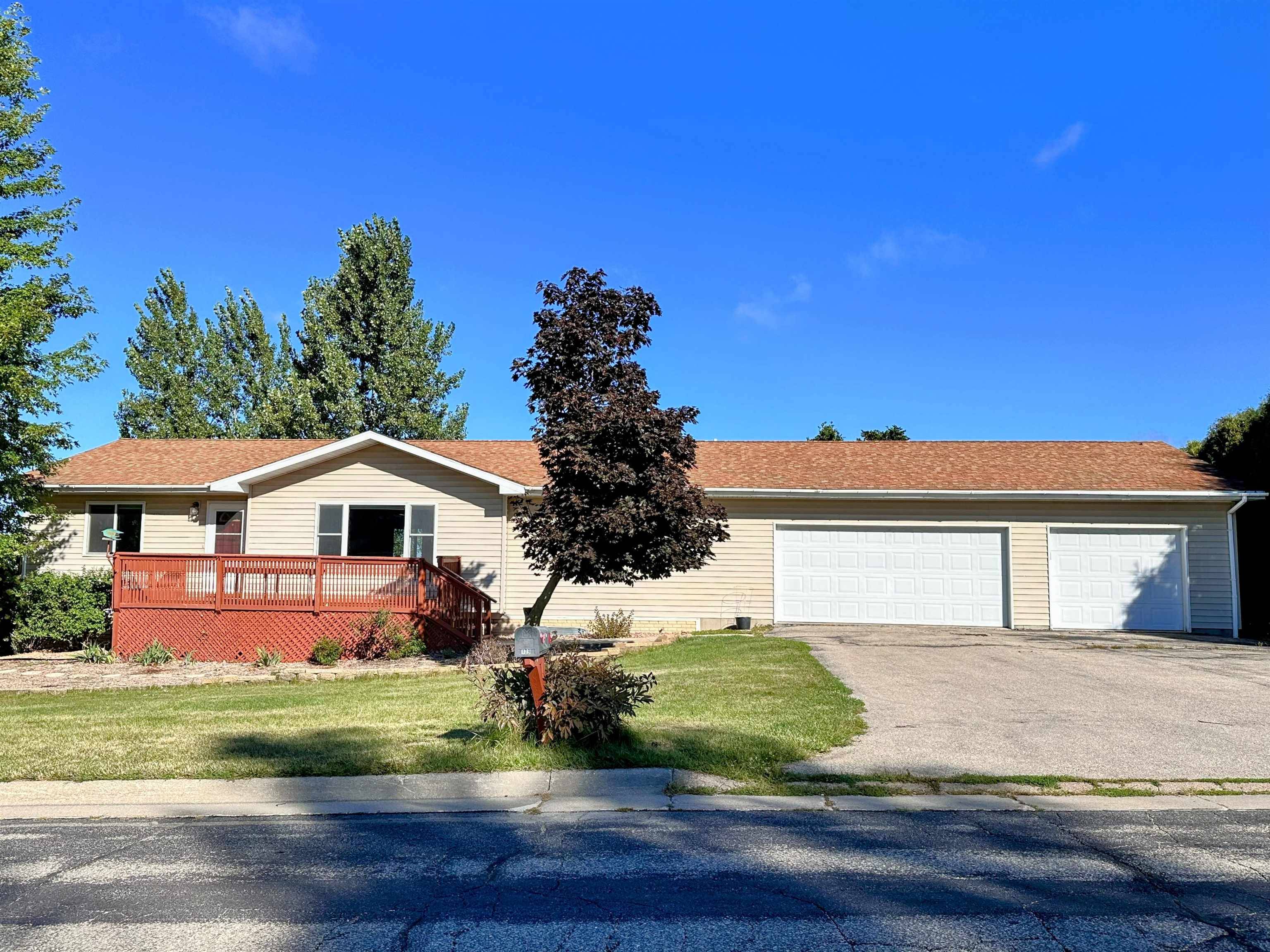 Mcgregor, IA 52157,109 Eagle Drive