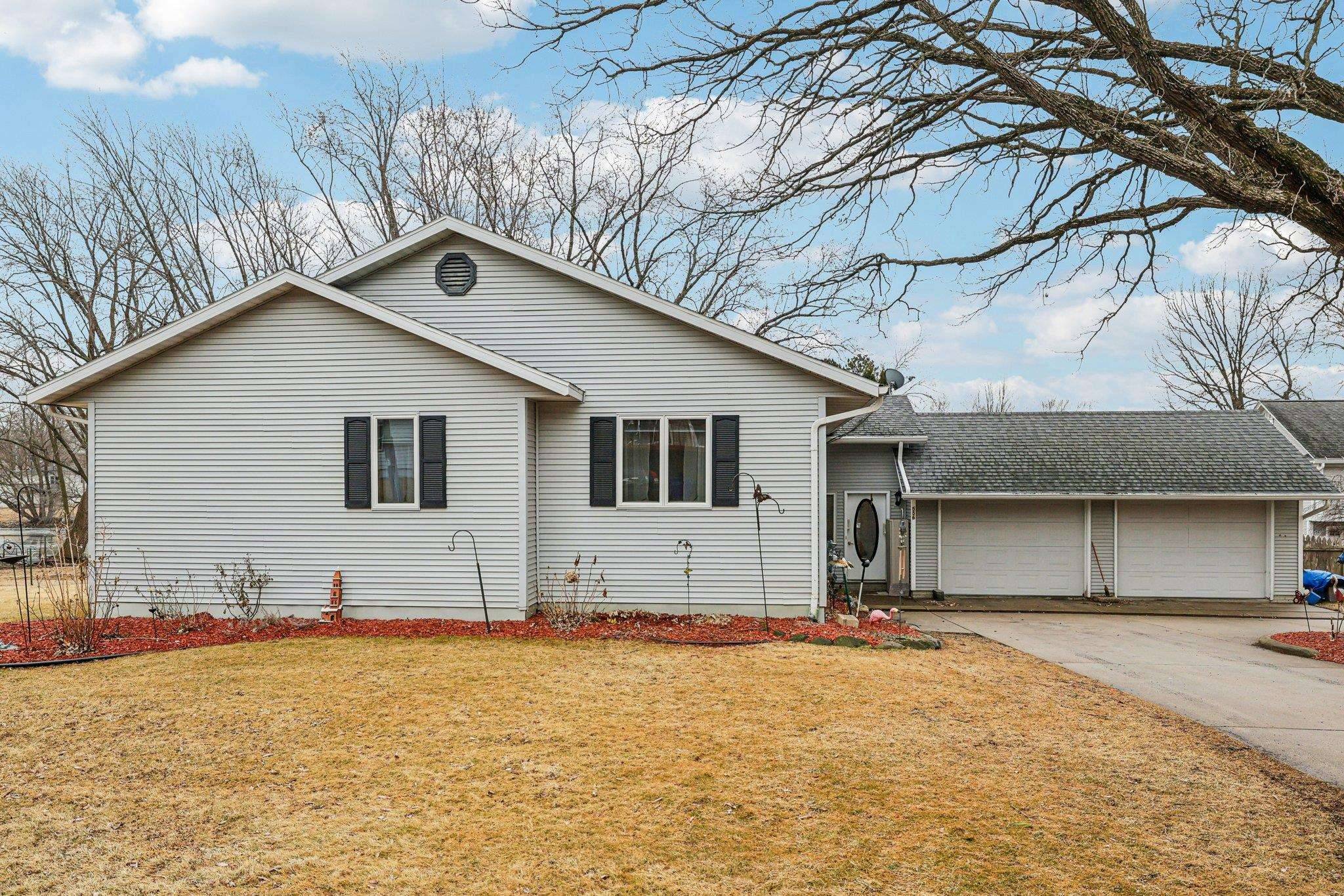 Columbus, WI 53925,556 N Birdsey Street