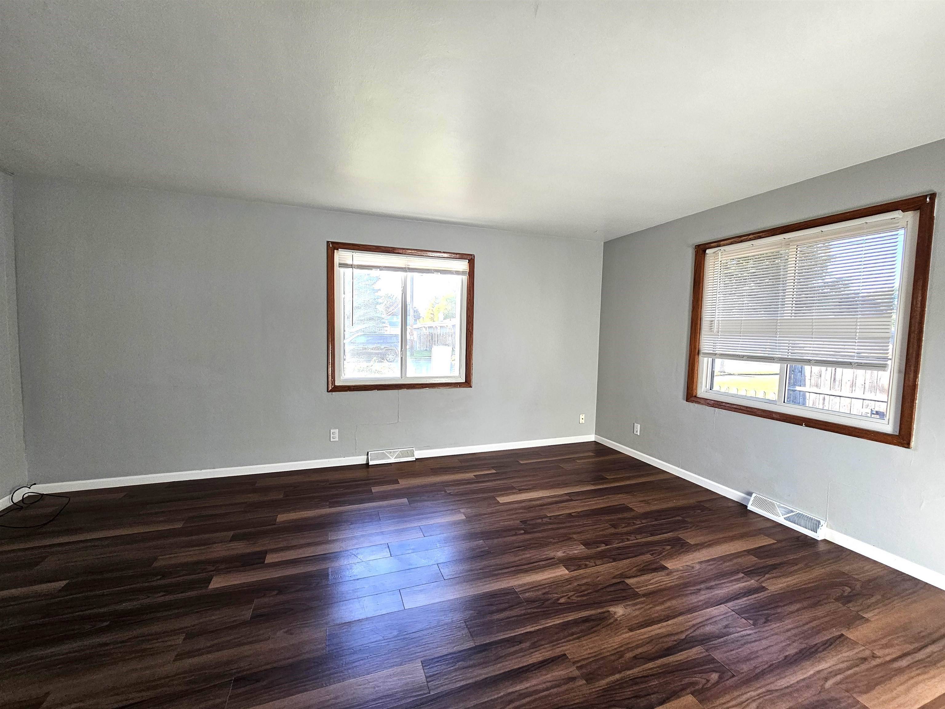 Menasha, WI 54952,715-717 John Street