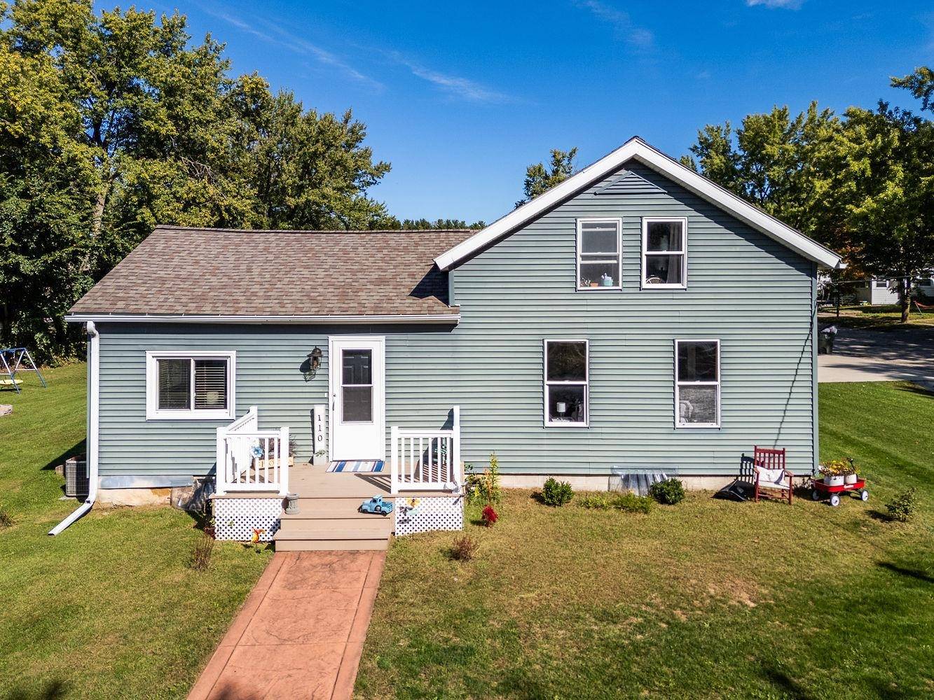 La Valle, WI 53941,110 Pine Street