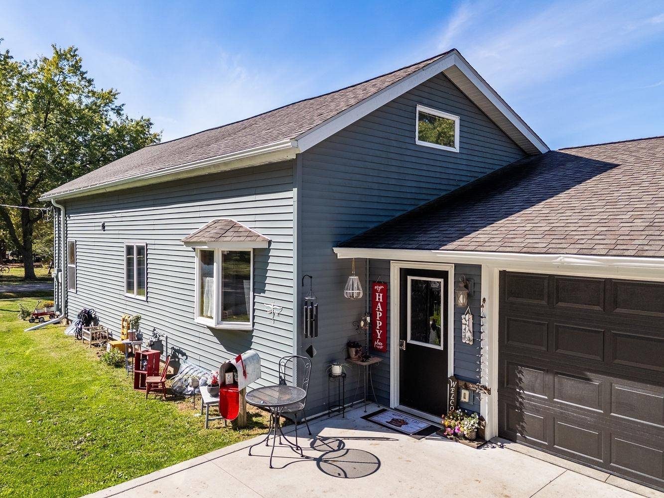 La Valle, WI 53941,110 Pine Street