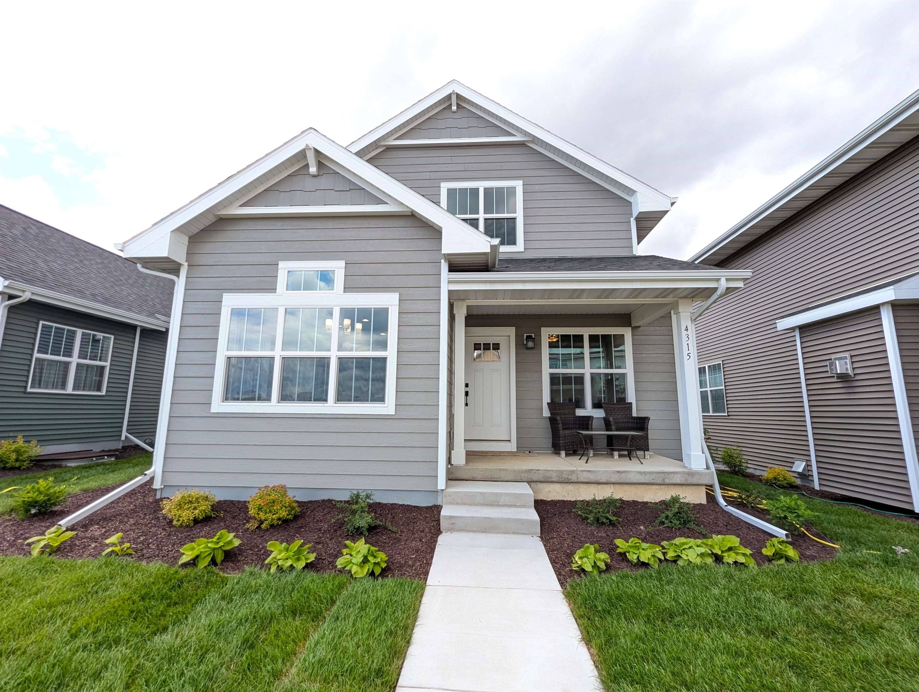 Middleton, WI 53562,4315 Redstart Street
