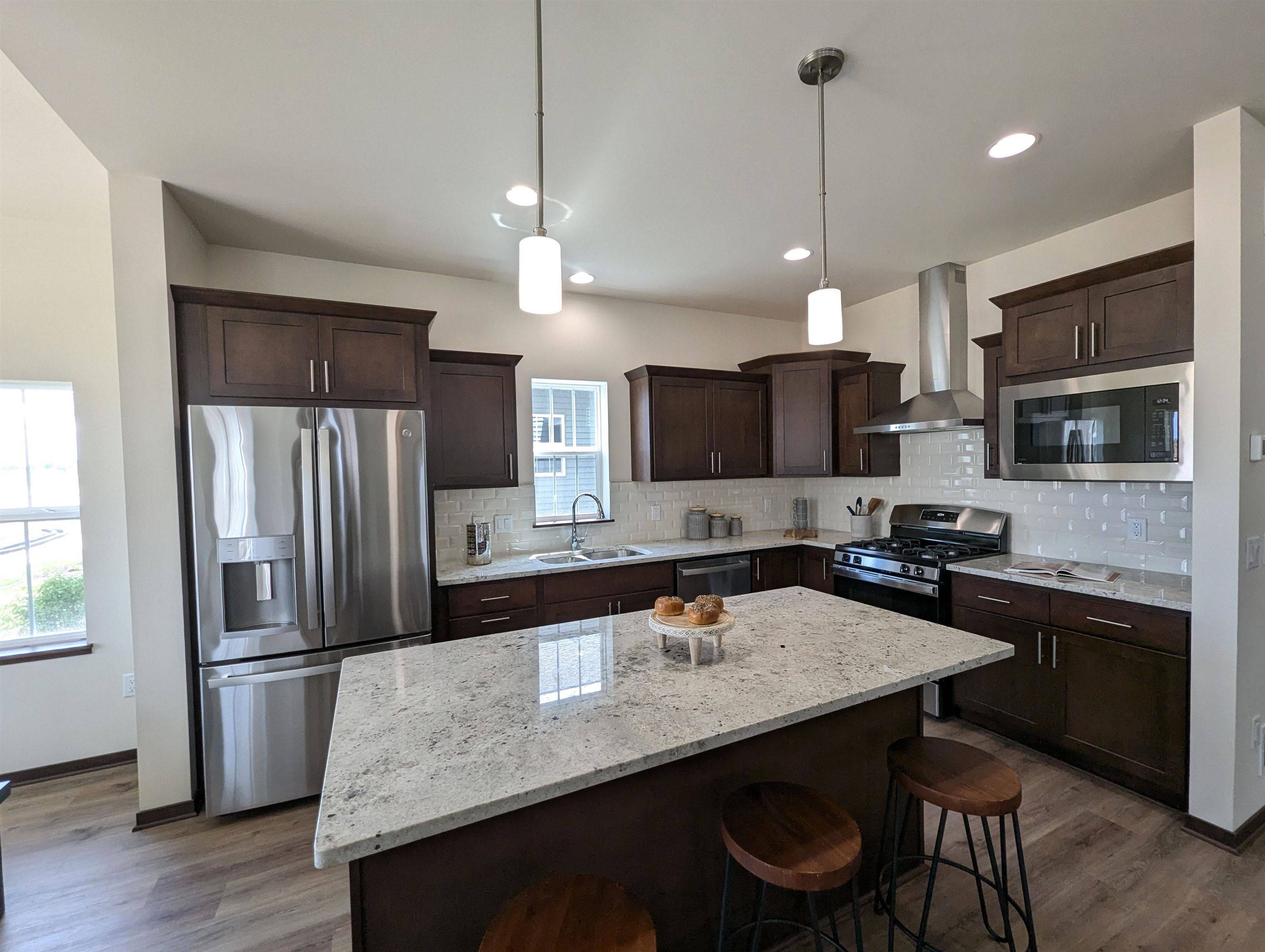 Middleton, WI 53562,4315 Redstart Street