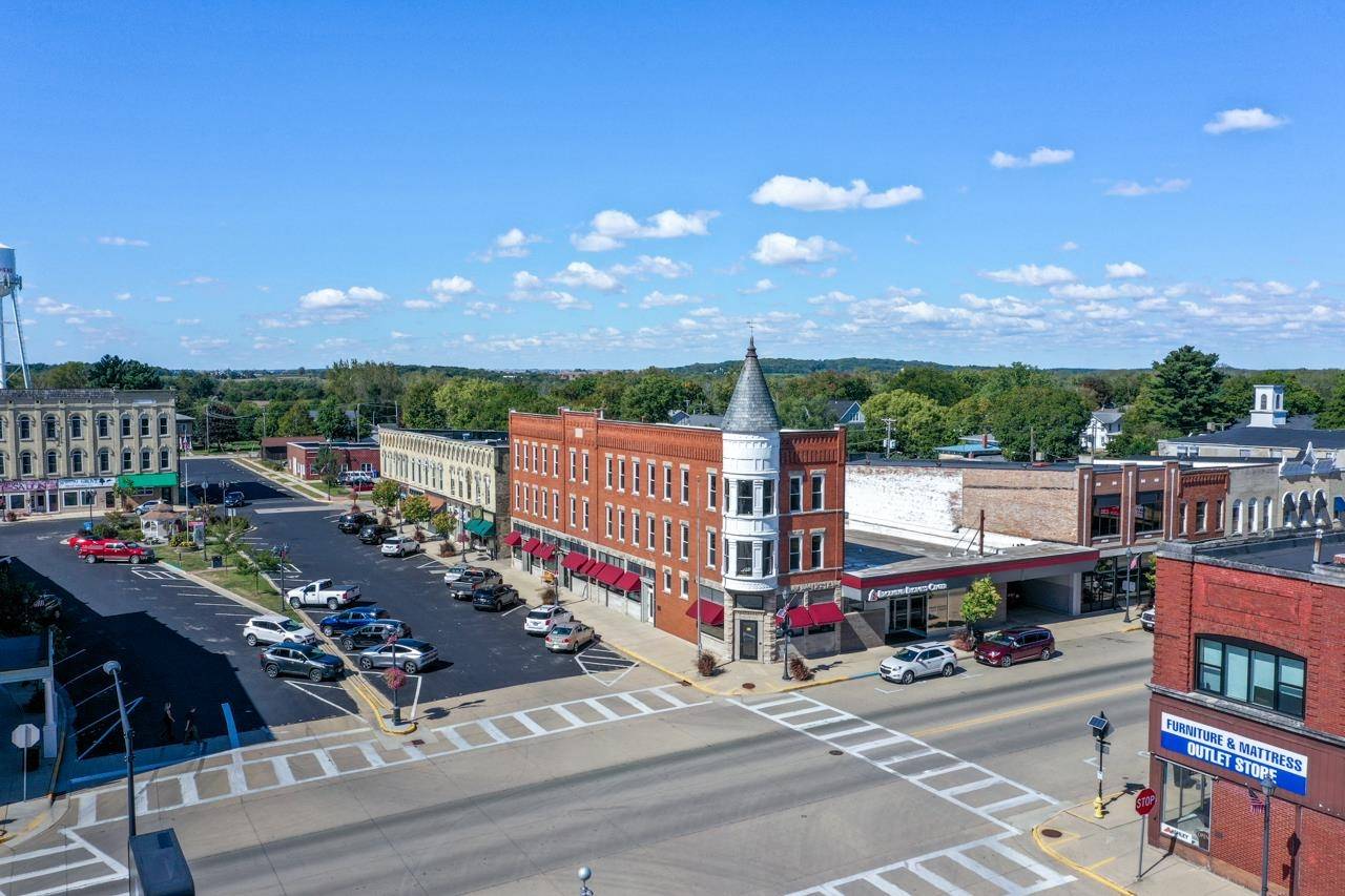 Brodhead, WI 53520,1035 & 1101 1st Center Avenue