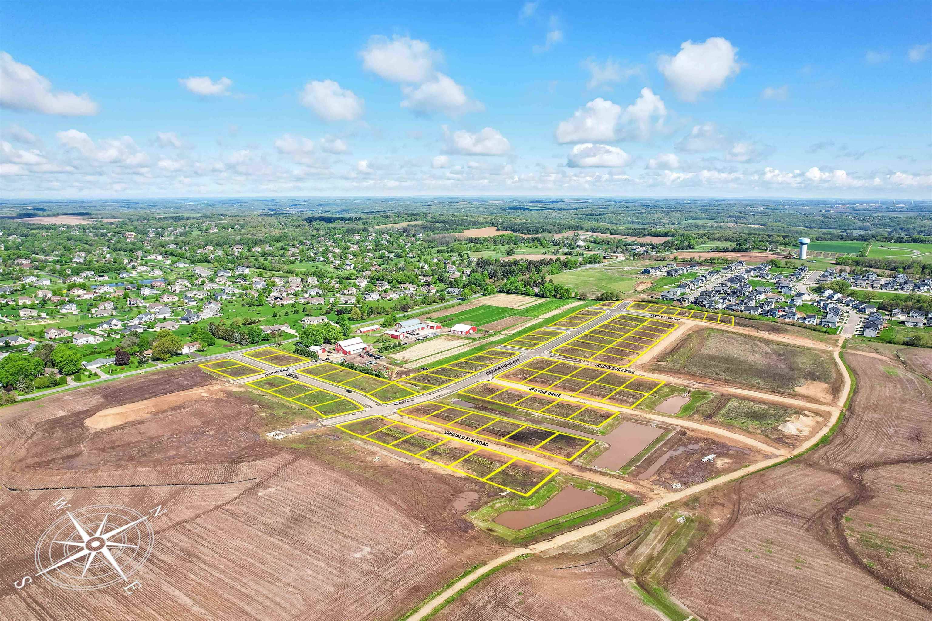Verona, WI 53593,10501 Emerald Elm Road