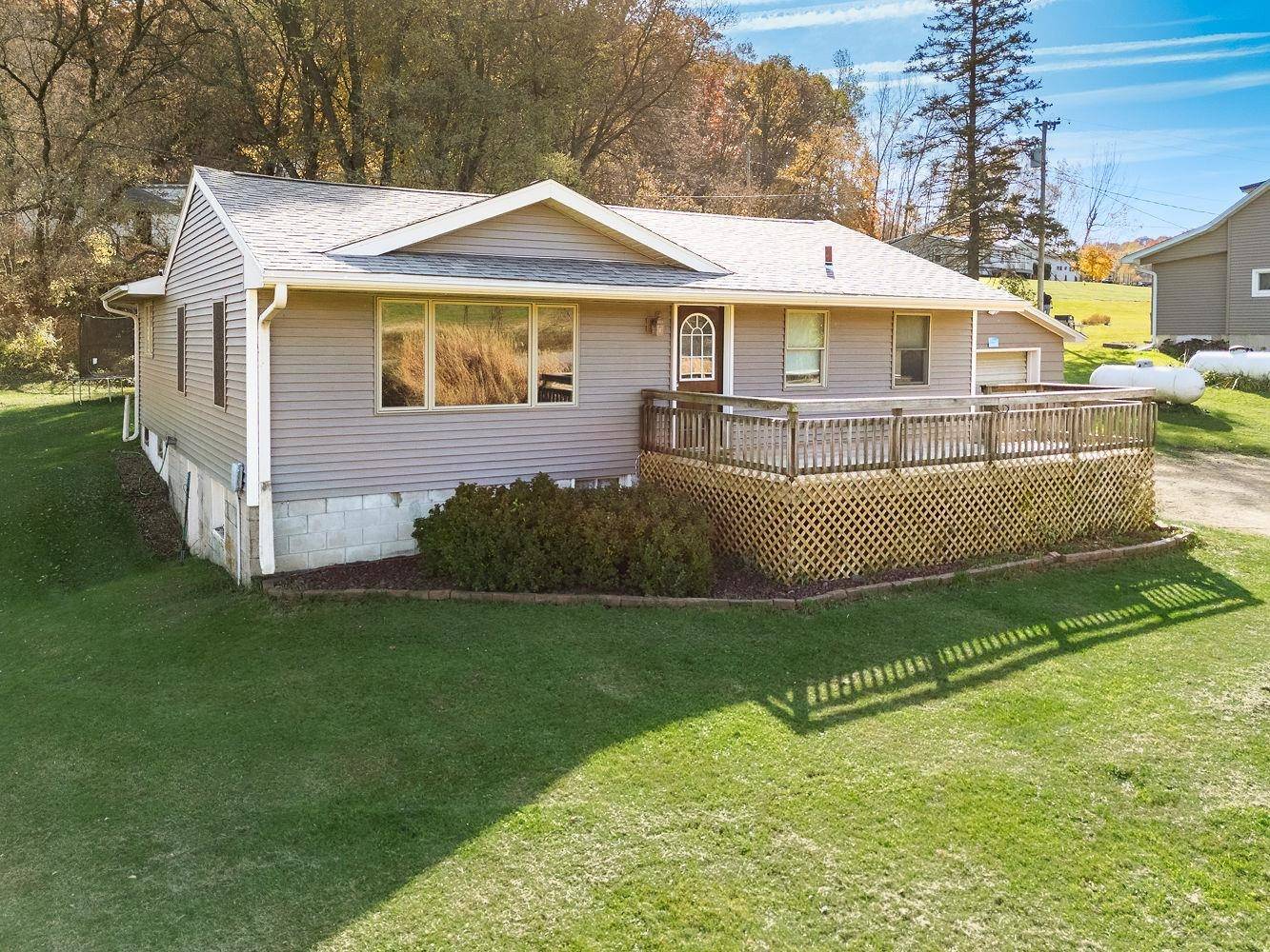 Hillpoint, WI 53937,S6220 Highway 154