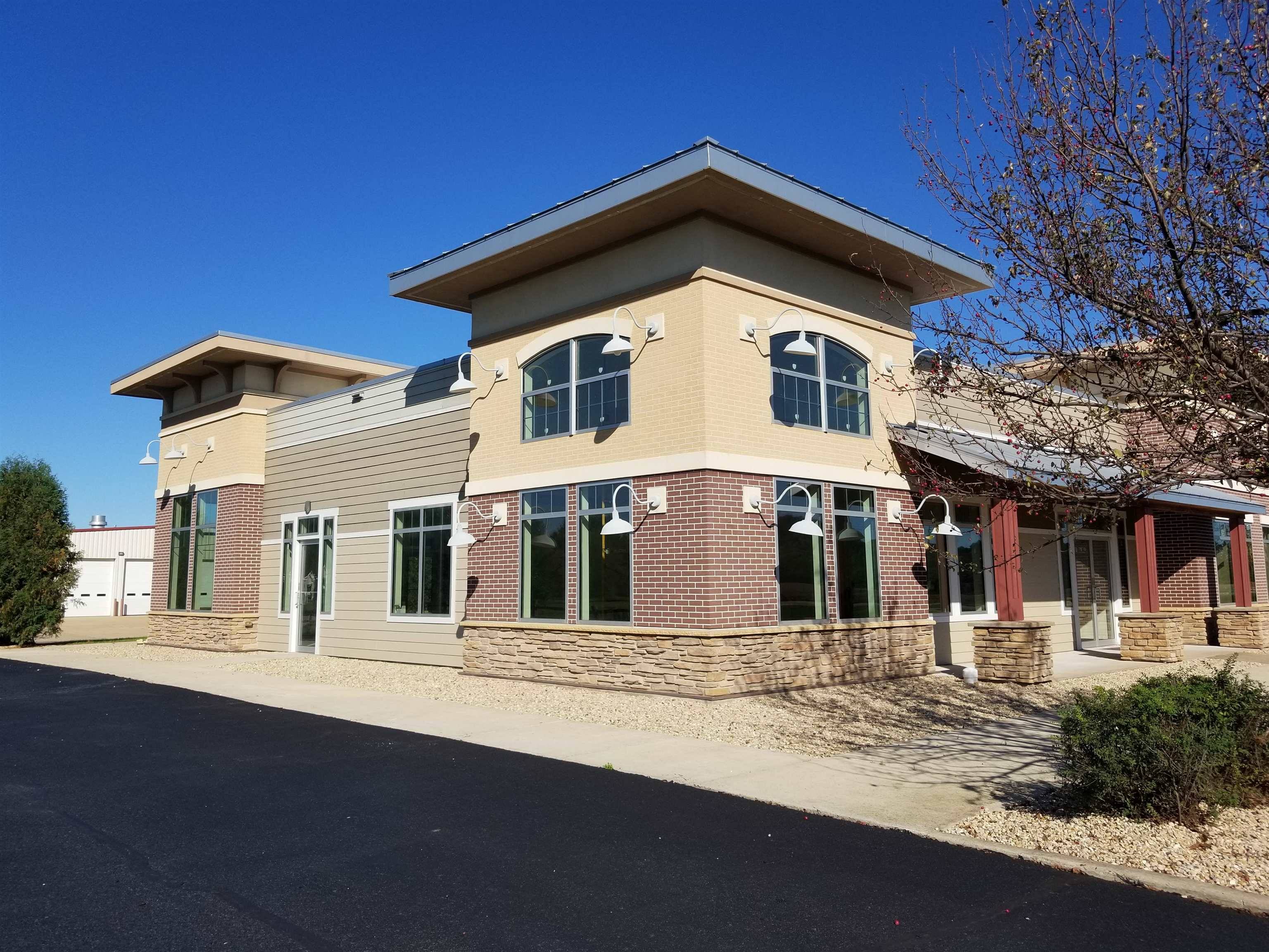 Arena, WI 53503,301 Dalogasa Drive