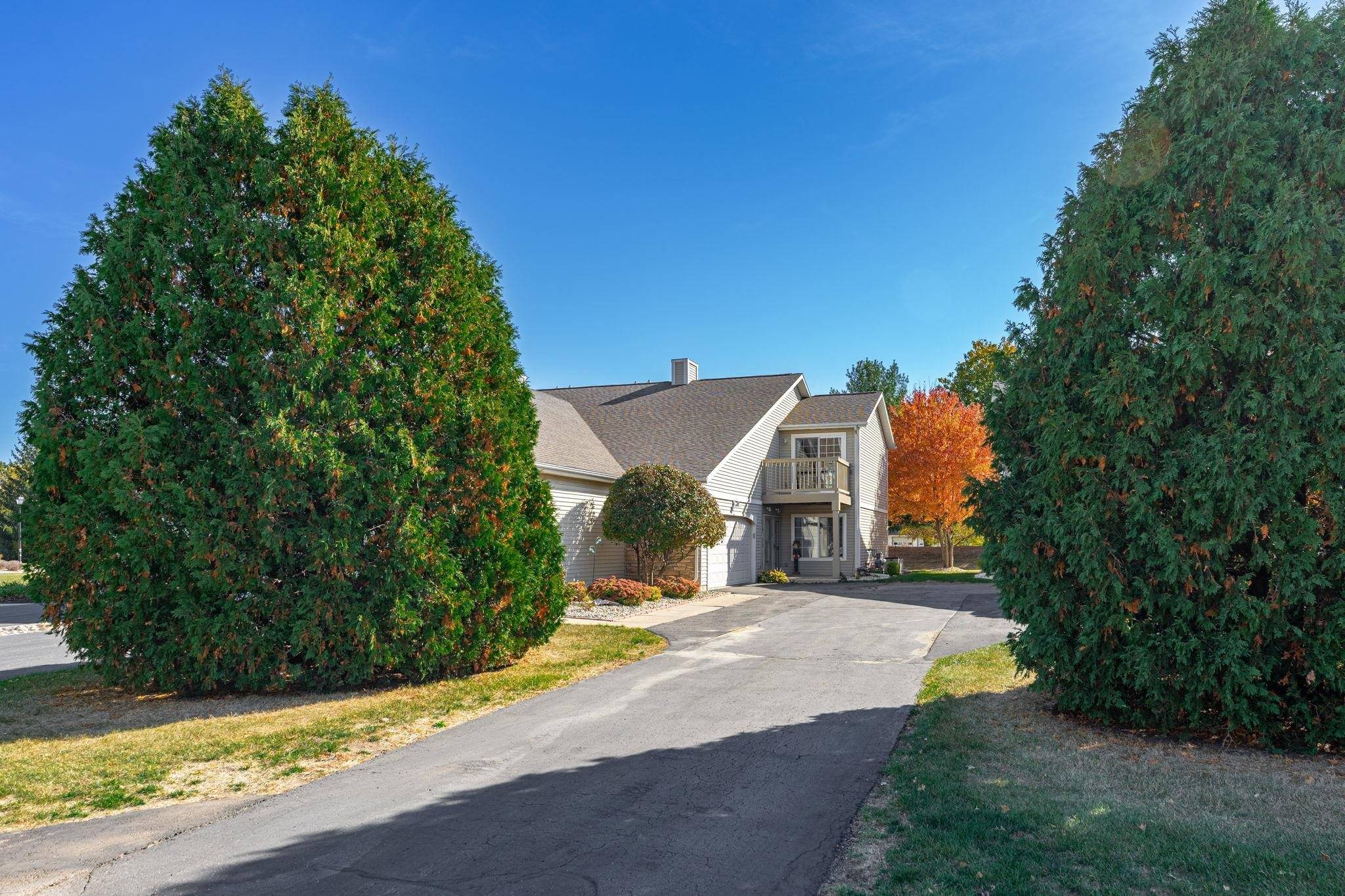 Beloit, WI 53511,2328 TURNBERRY Court #2