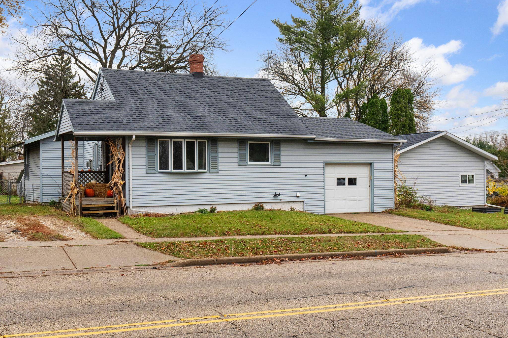 Edgerton, WI 53534,916 W Fulton Street