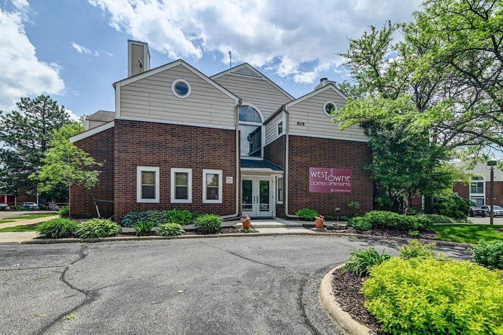 Madison, WI 53719,523 D'Onofrio Drive #5