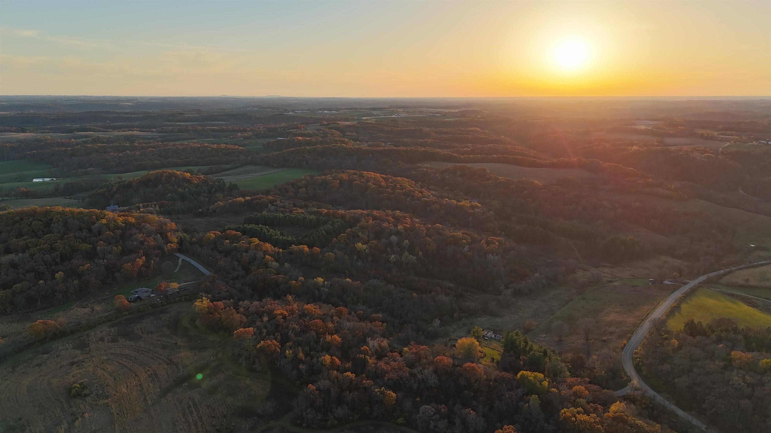 Spring Green, WI 53588,5475 Knobs Road