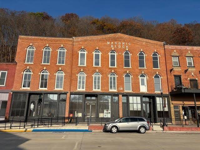 Mcgregor, IA 52157,136 Main Street #203