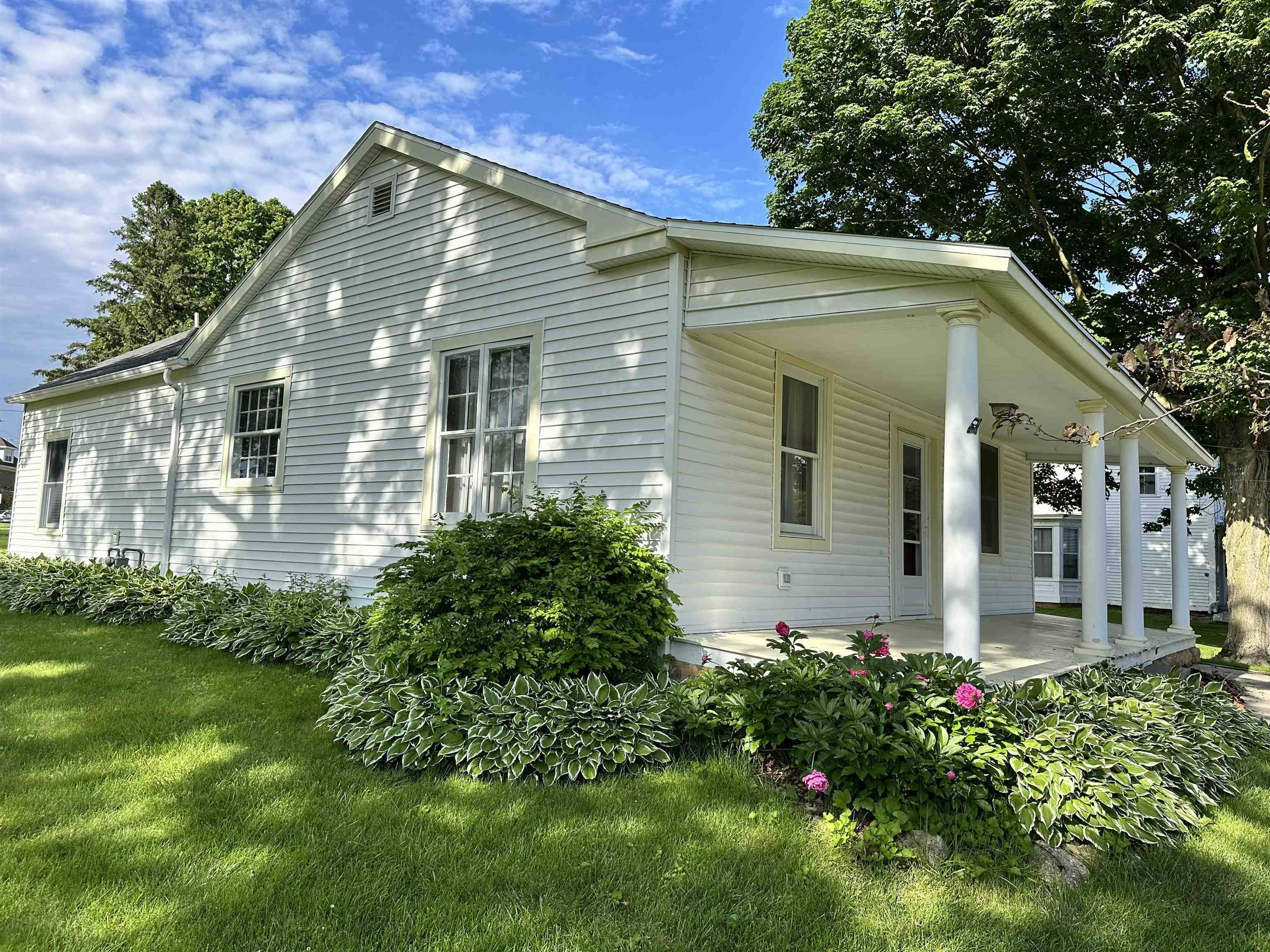 Mineral Point, WI 53565,327 Mineral Street