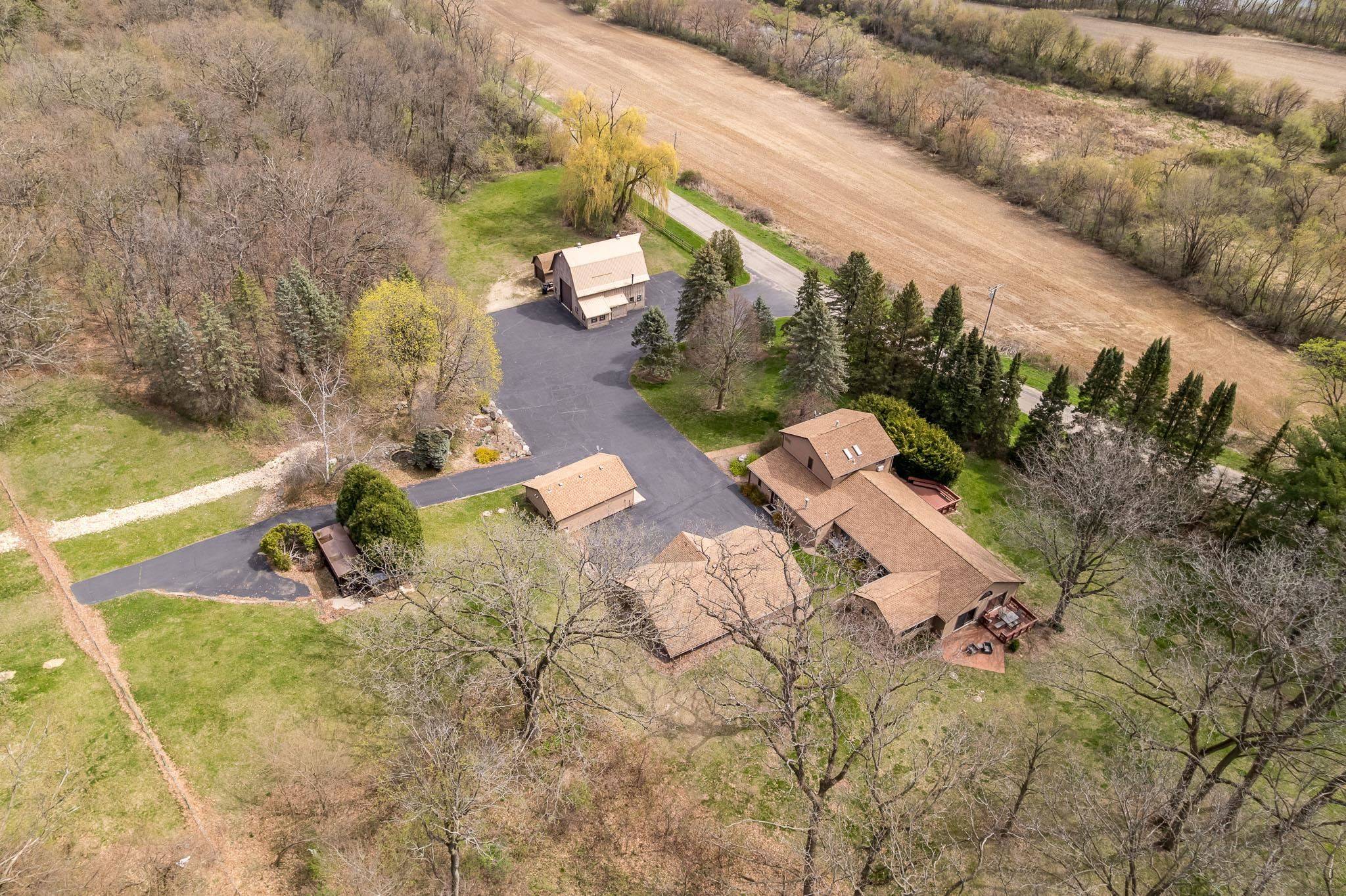 Milton, WI 53563,6641 N Kennedy Road