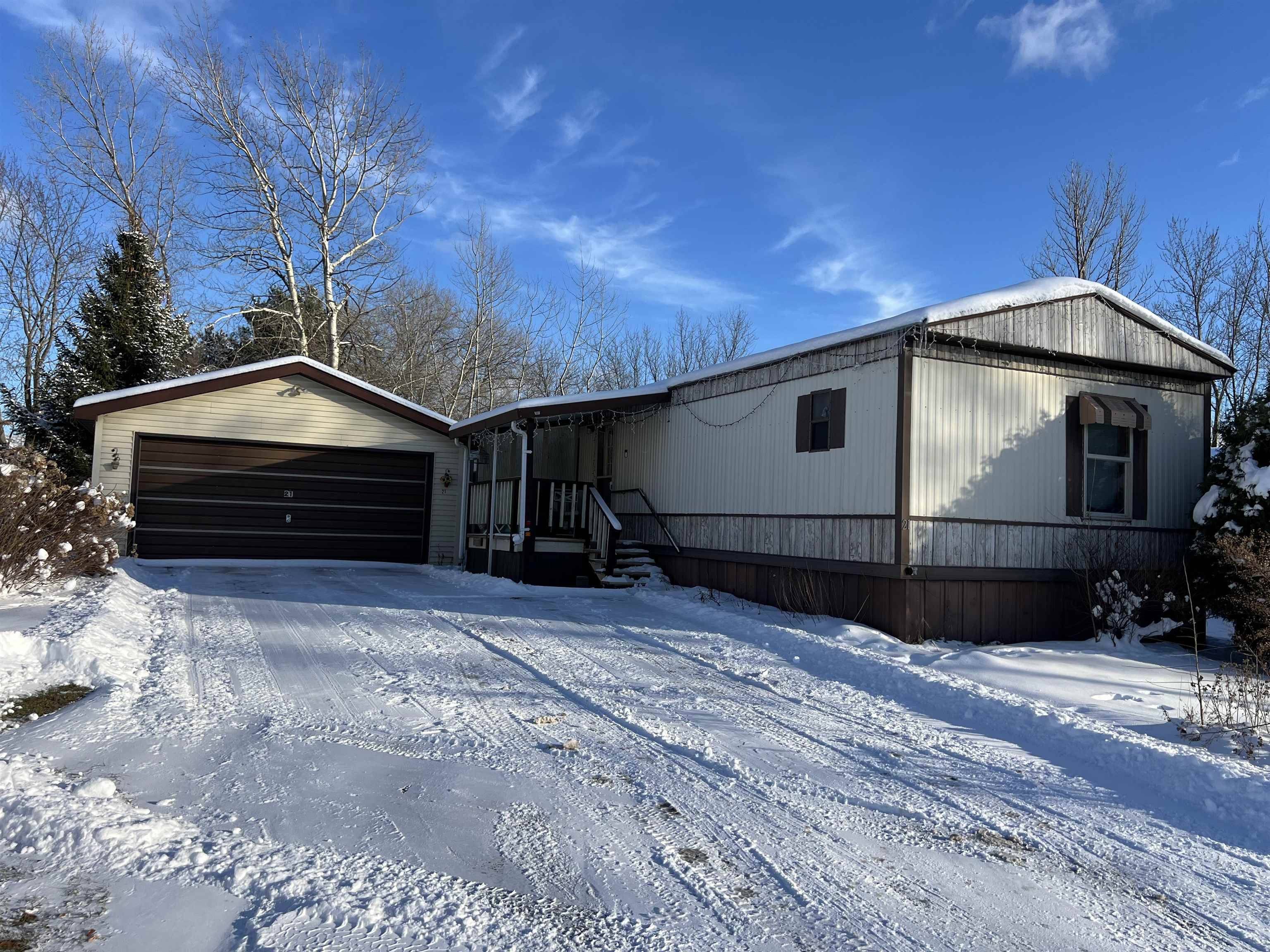 Mauston, WI 53948,510 Lincoln Street #L23