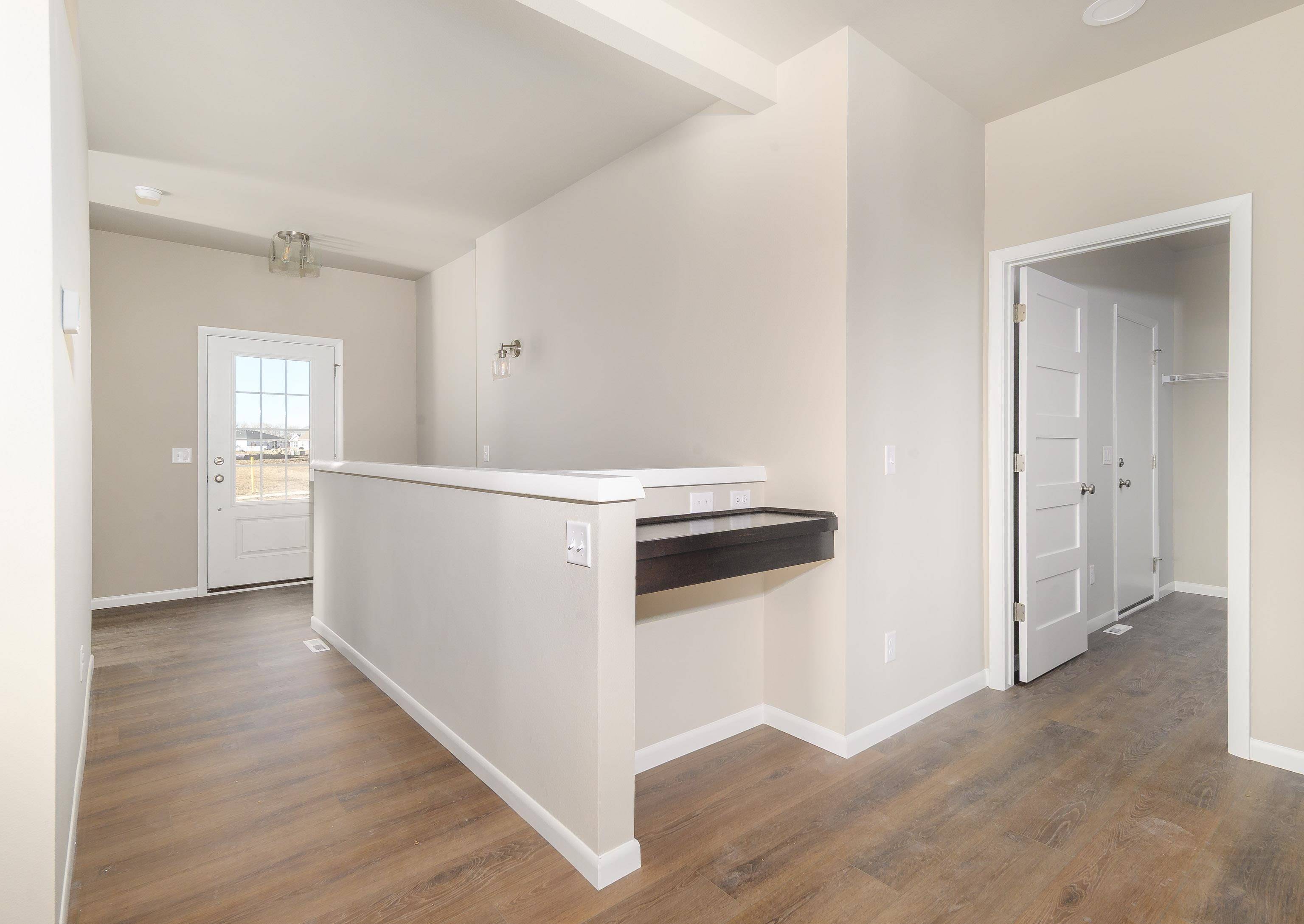 Mcfarland, WI 53558,6430 PRAIRIE WOOD Drive