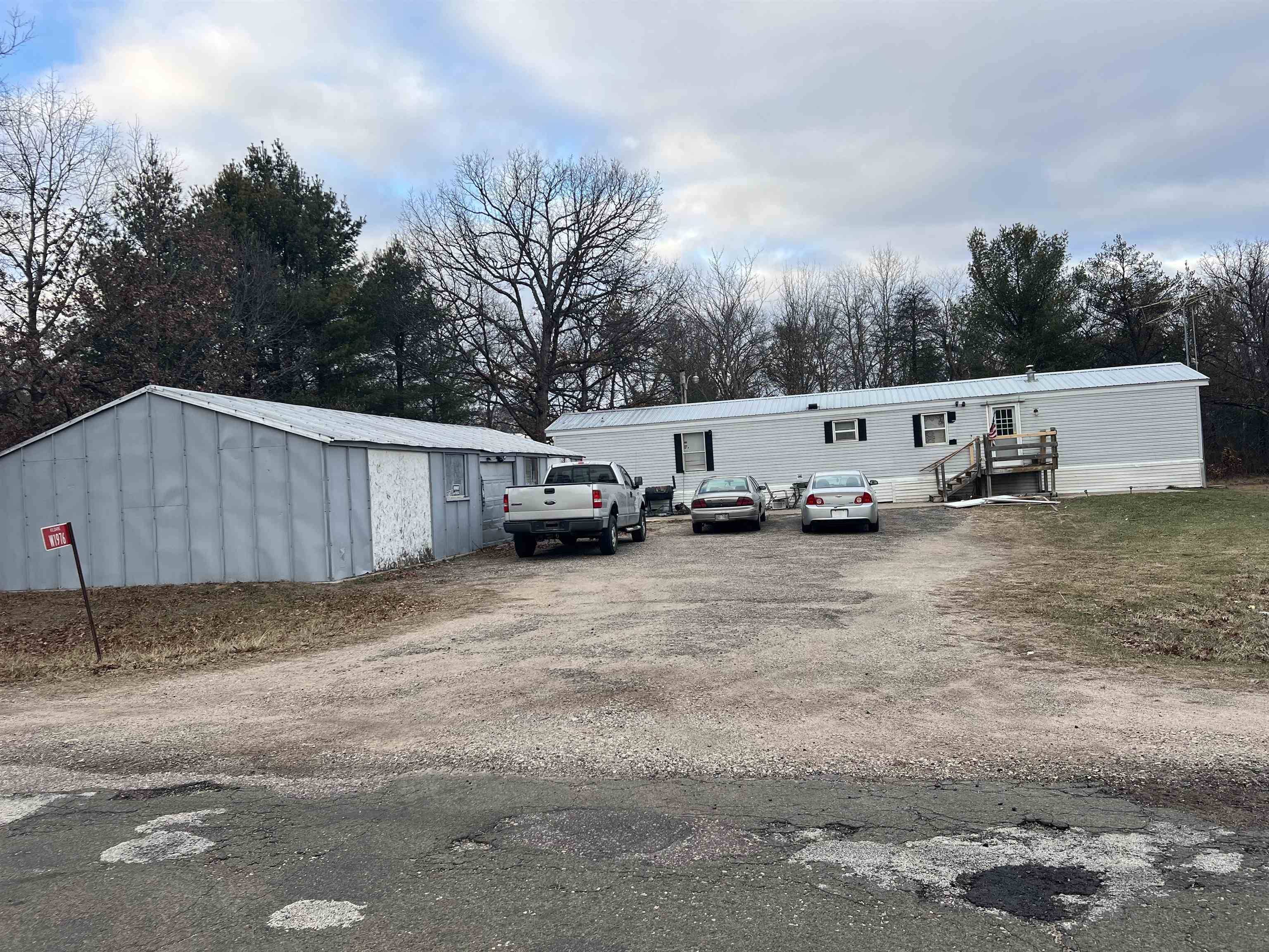 Lyndon Station, WI 53944,w1976 County Road N