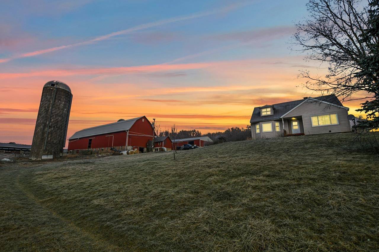 Reedsburg, WI 53959,E5190 Sand Hill Road