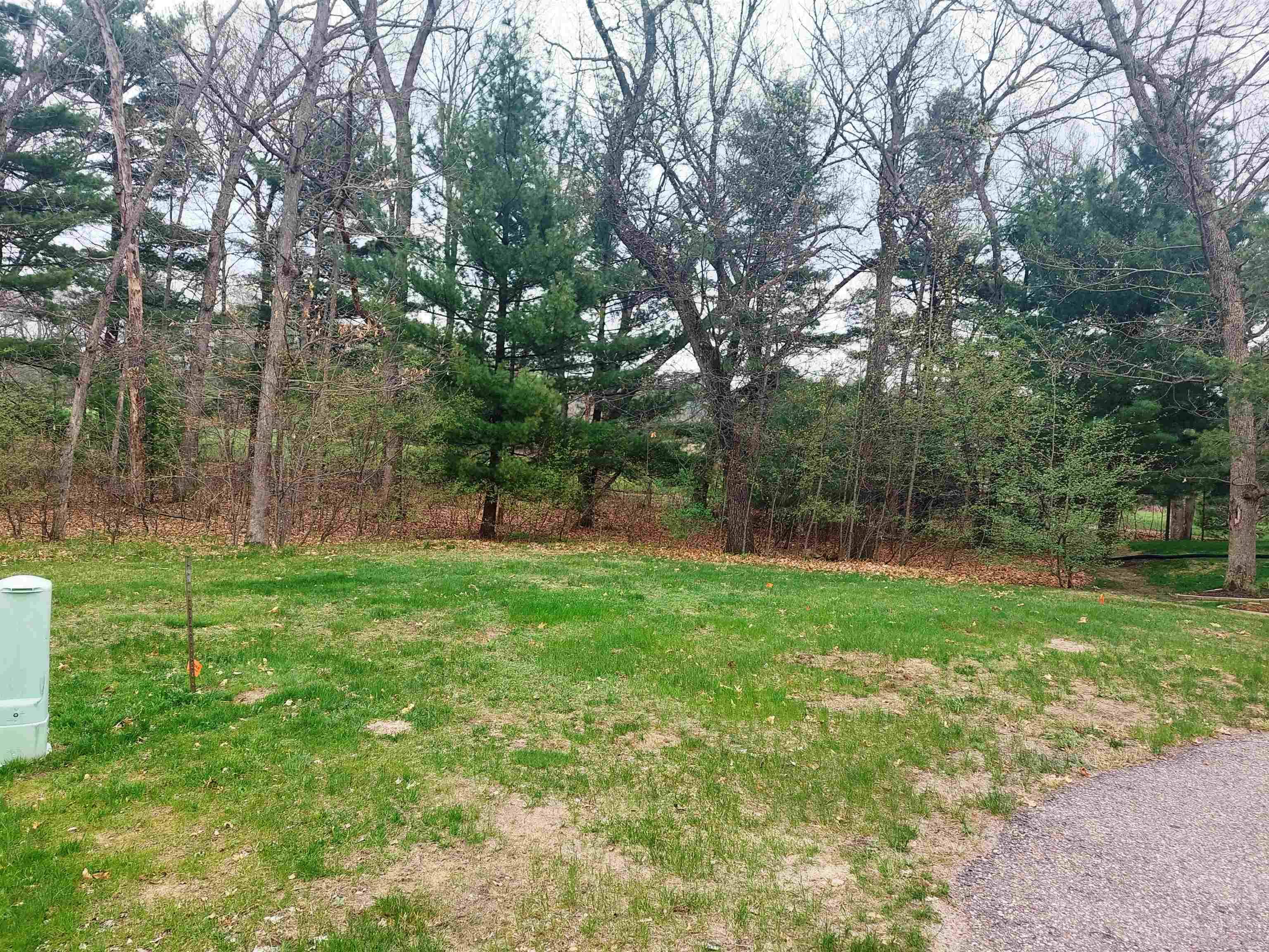 Wisconsin Dells, WI 53965,327 Dogwood Lane