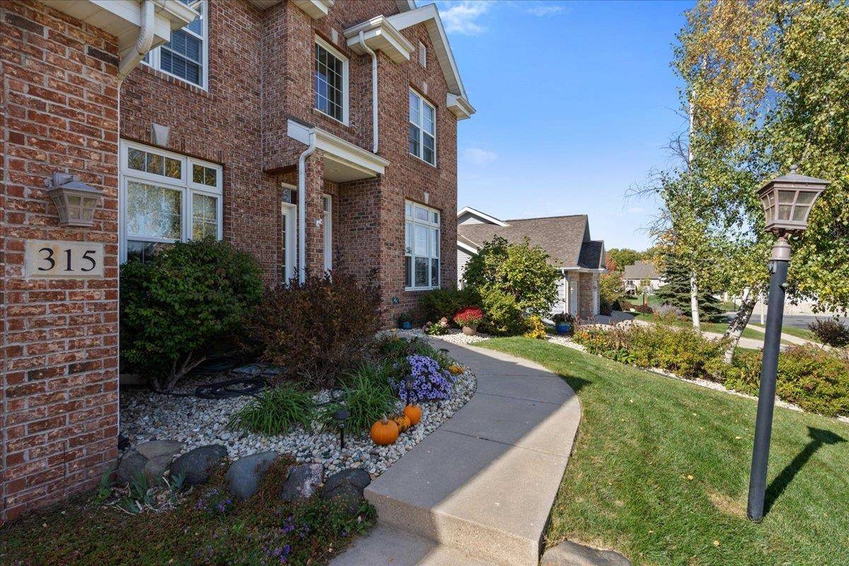 Oregon, WI 53575,315 Oakmont Street