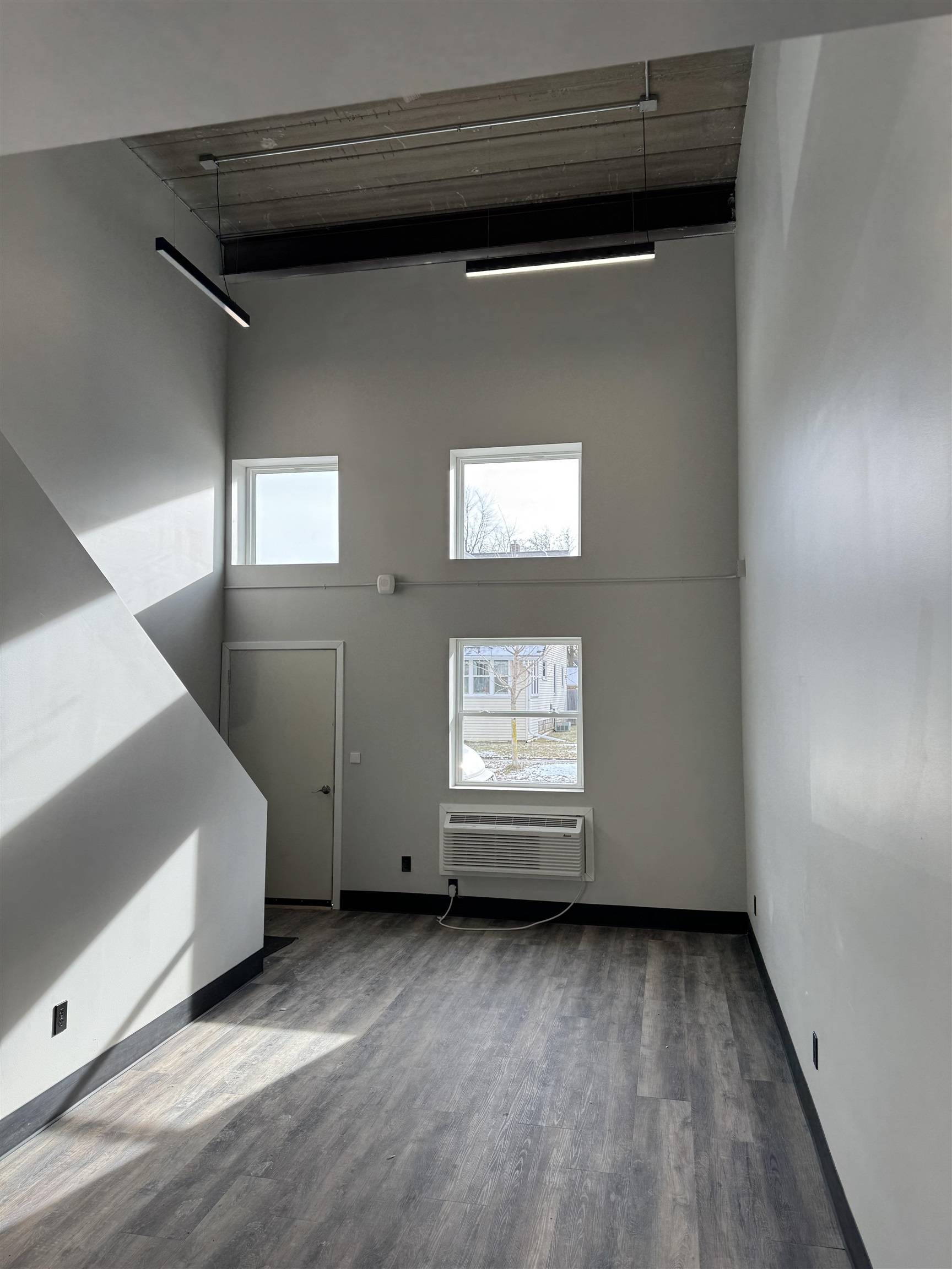 Appleton, WI 54914,824 W 8th Street