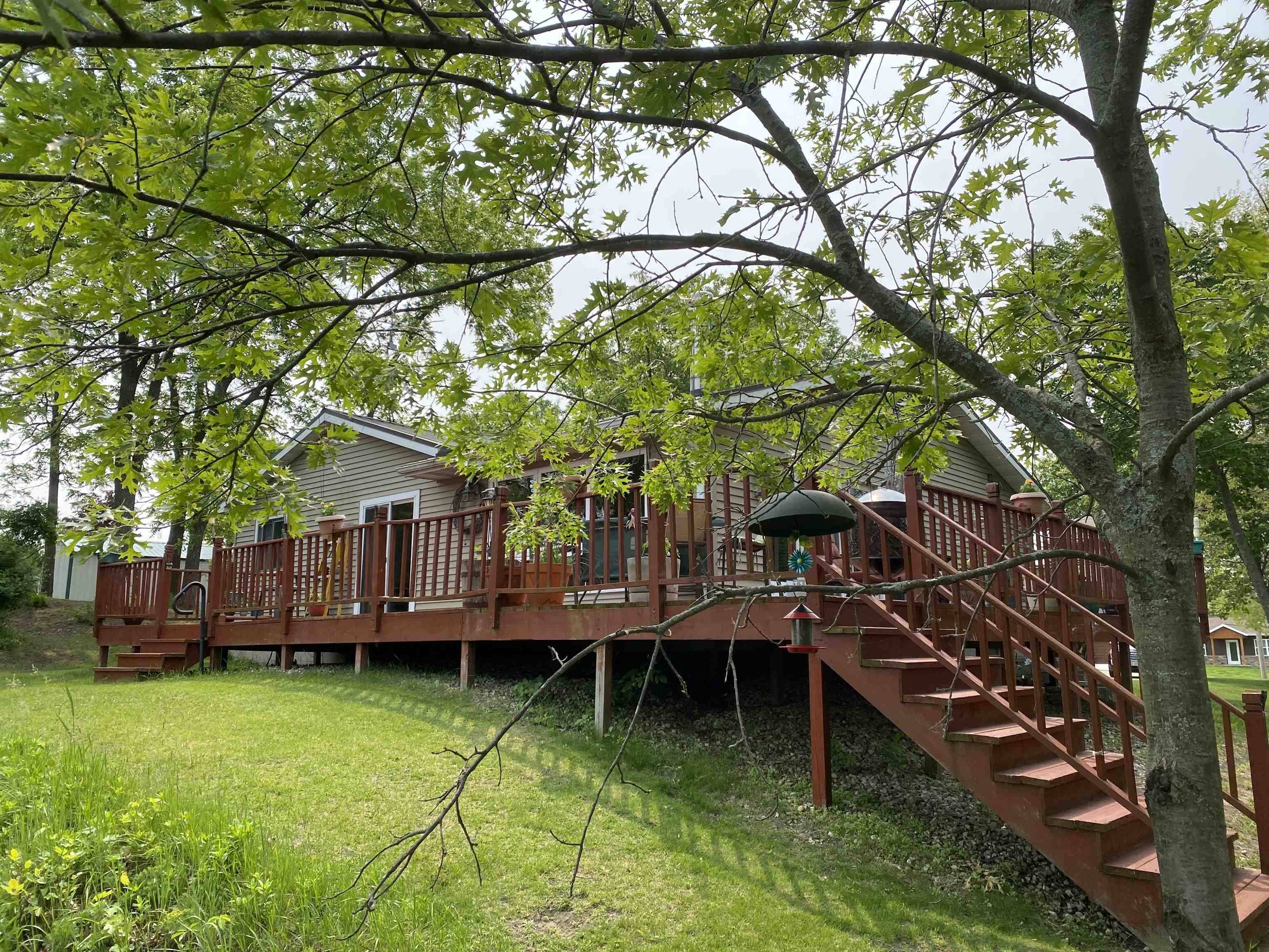 Montello, WI 53949,121 W Water Street