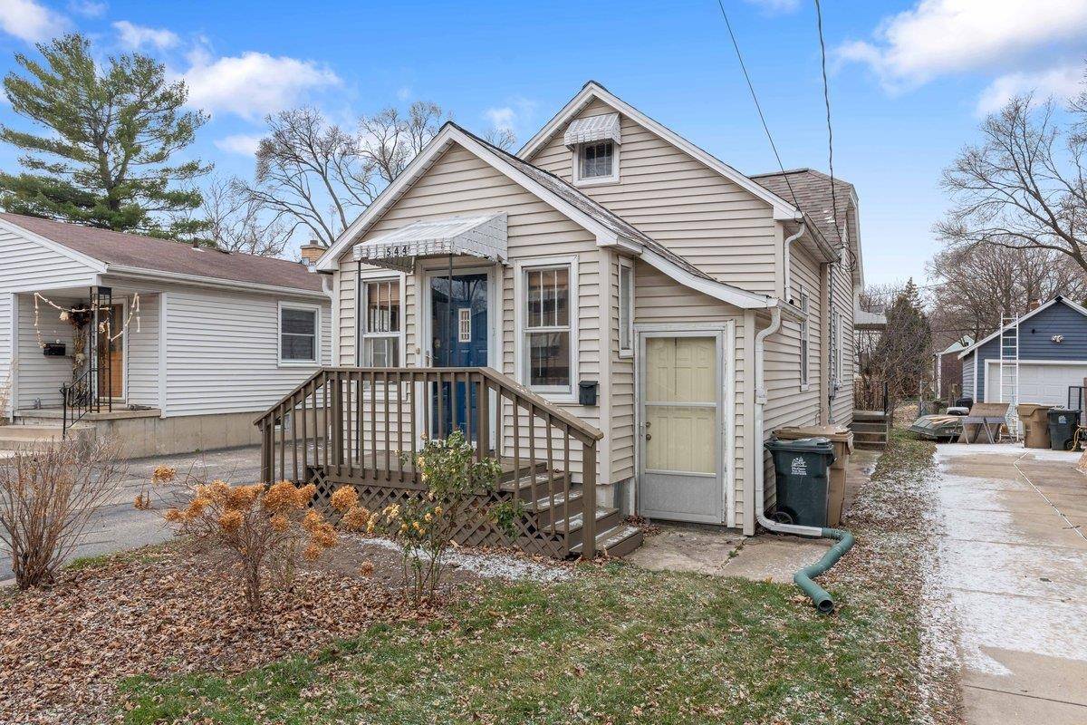 Madison, WI 53704,544 Oak Street