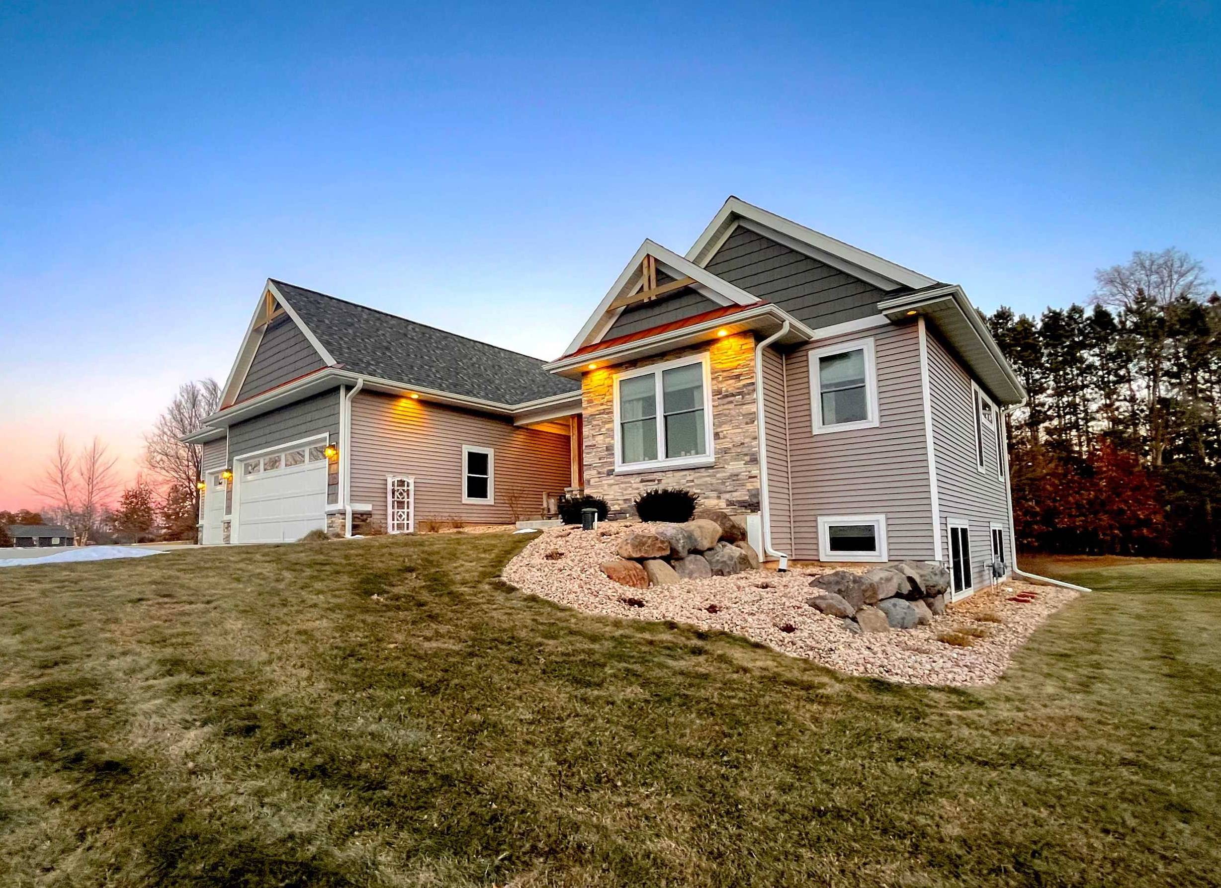 Pardeeville, WI 53954,W5728 Packer Lane