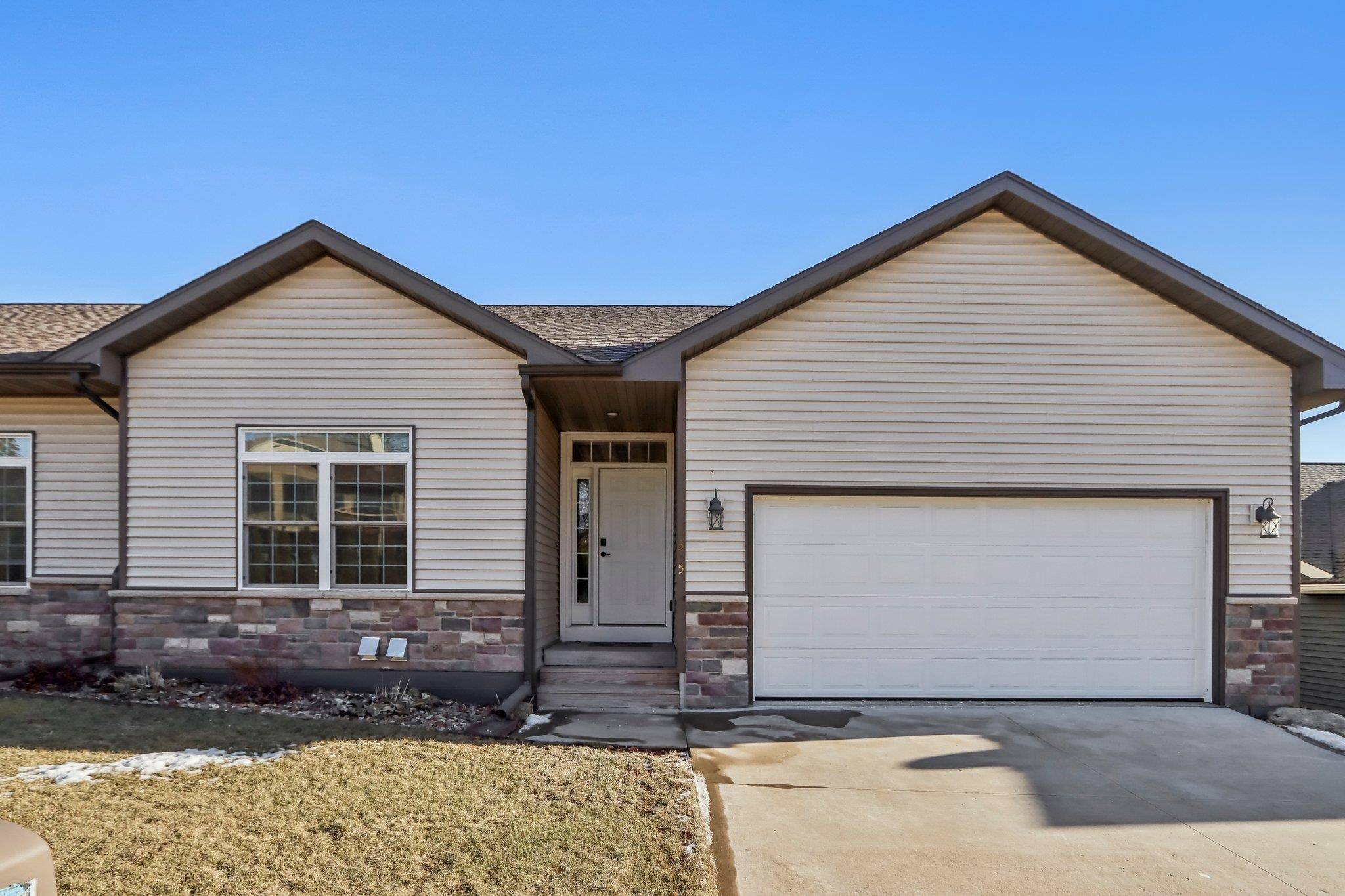 Platteville, WI 53818,325 Waite Lane