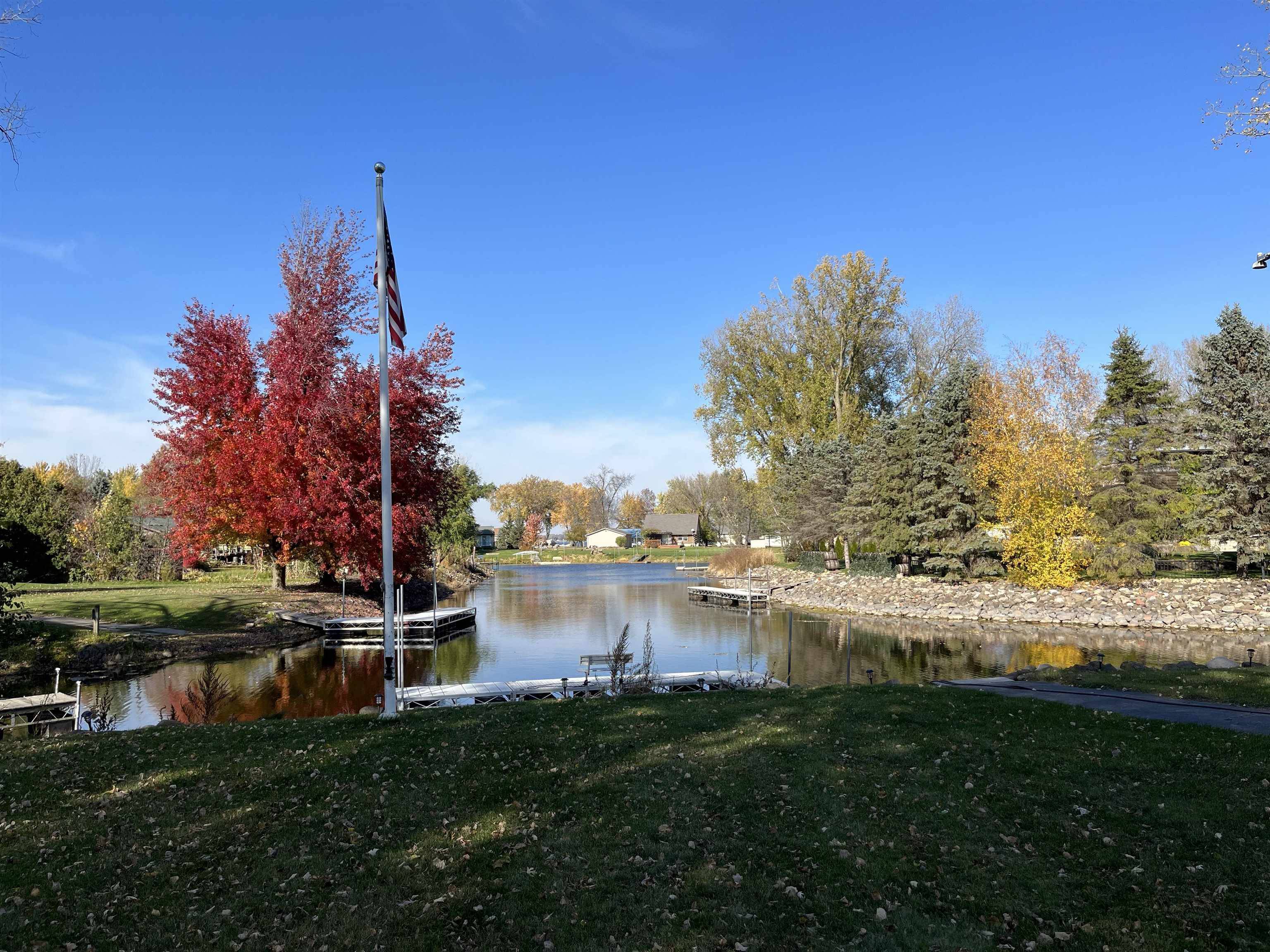 Markesan, WI 53946,W6660 Puckaway Road