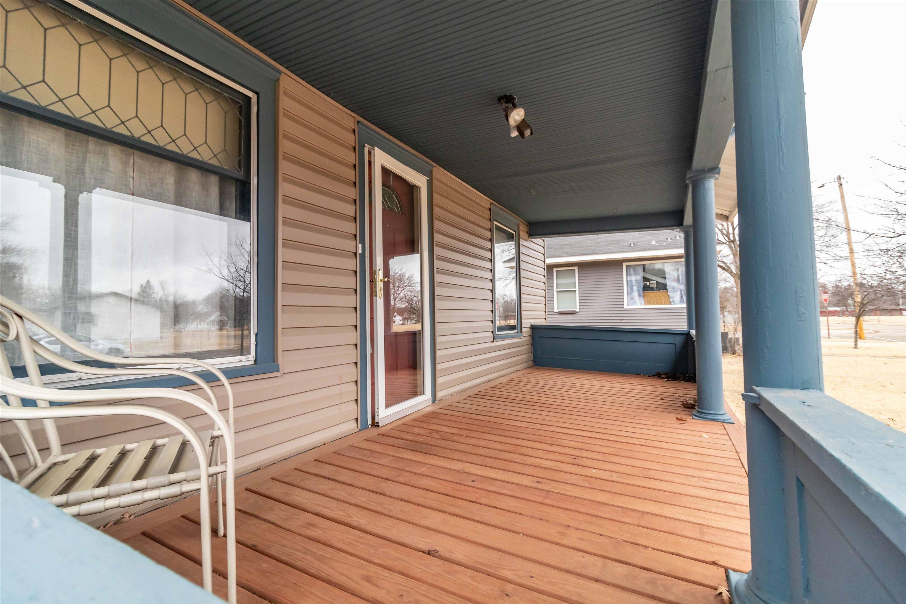 Adams, WI 53910,309 S Linden Street