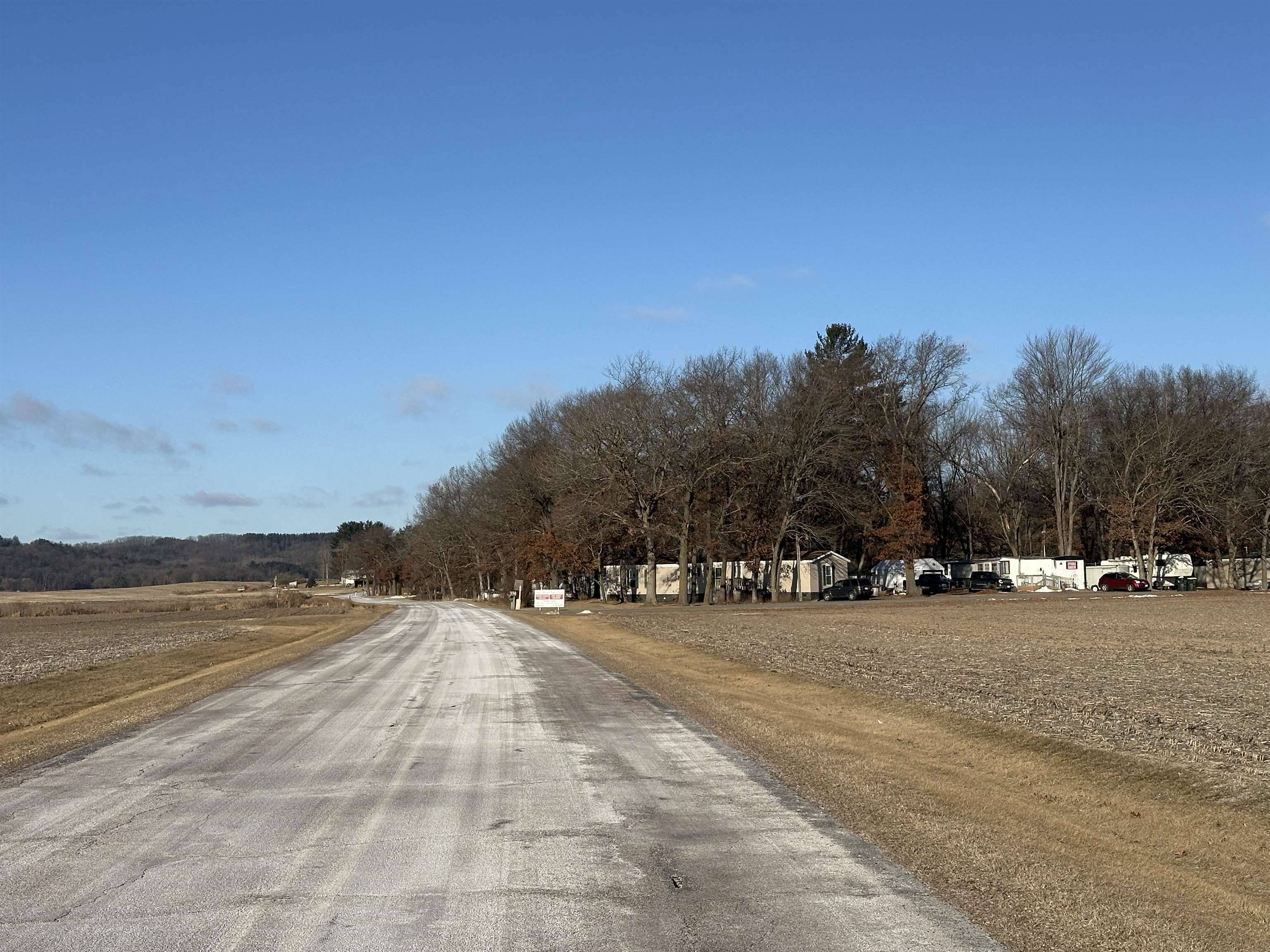 Mauston, WI 53948,N4910 County Road B #1