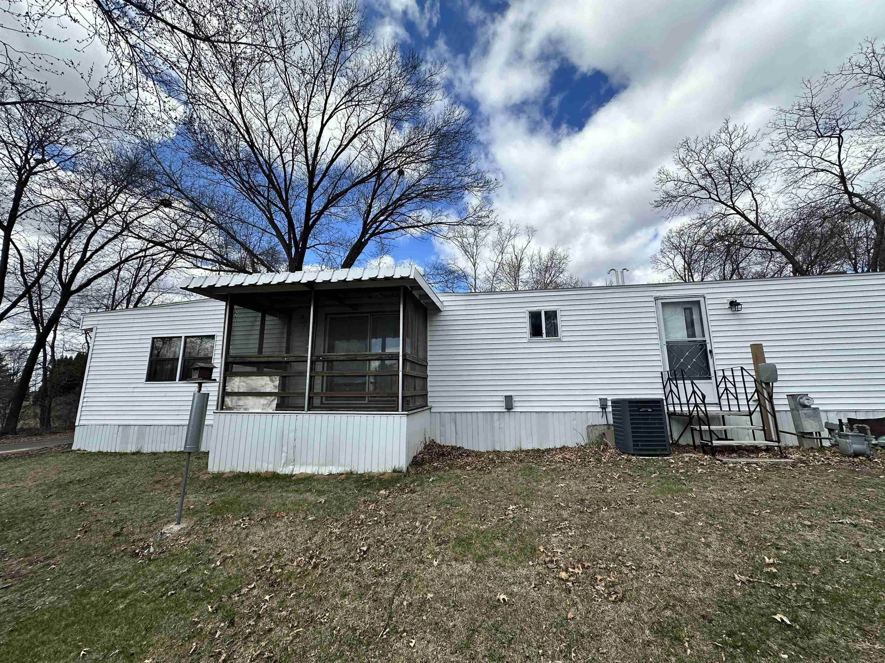 Mauston, WI 53948,W5410 County Road G