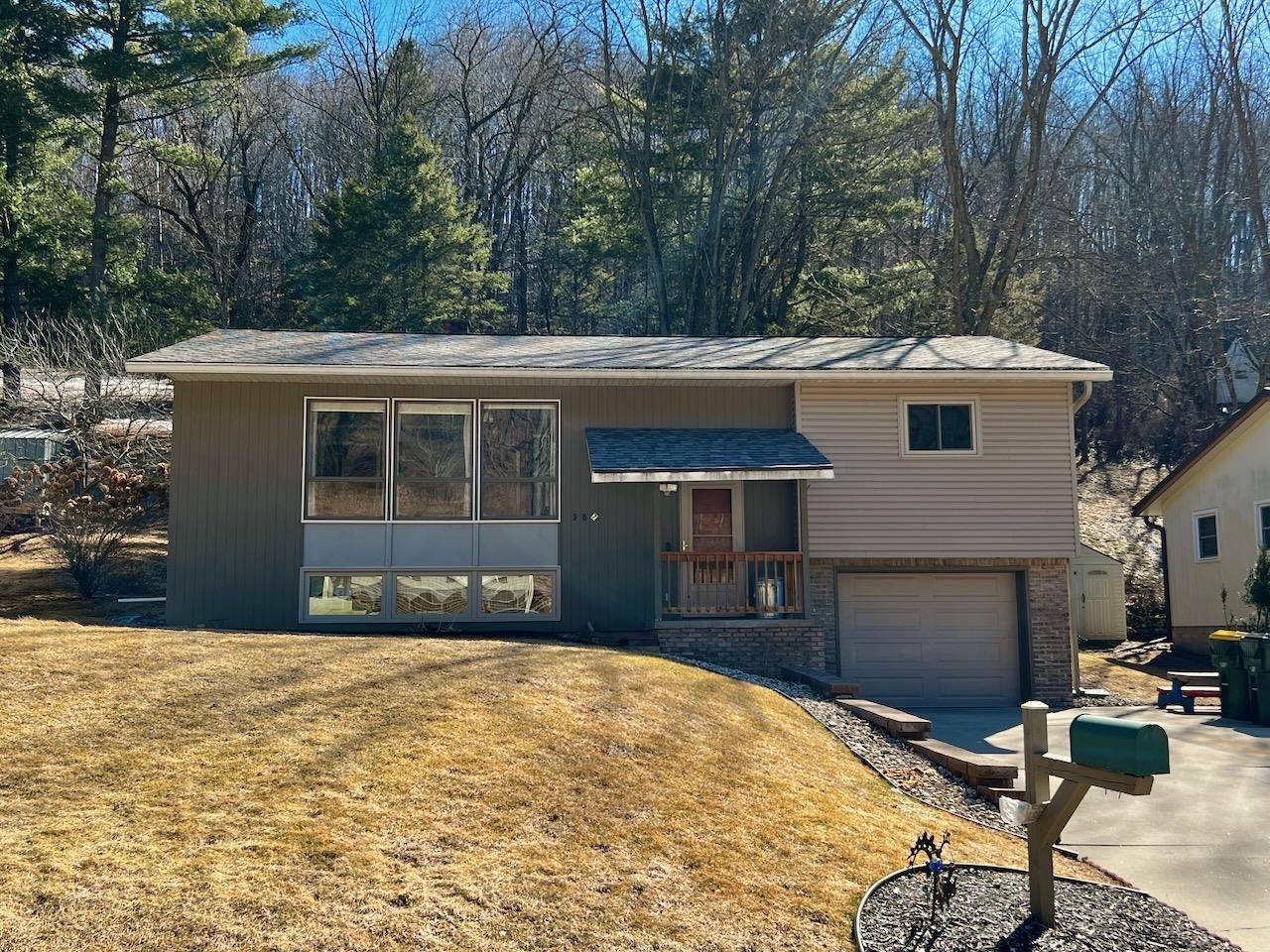 Richland Center, WI 53581,987 Valley View Drive