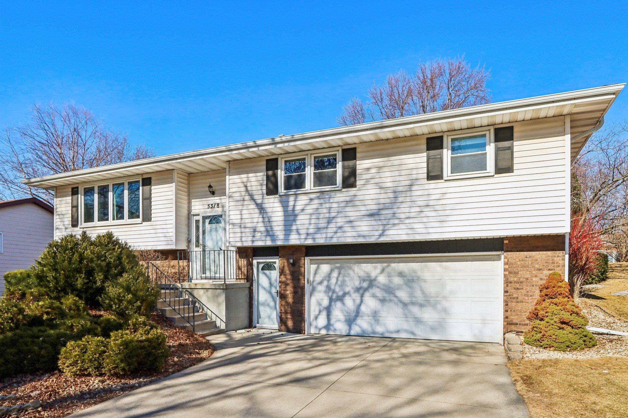 Madison, WI 53714,5318 Sudbury Way