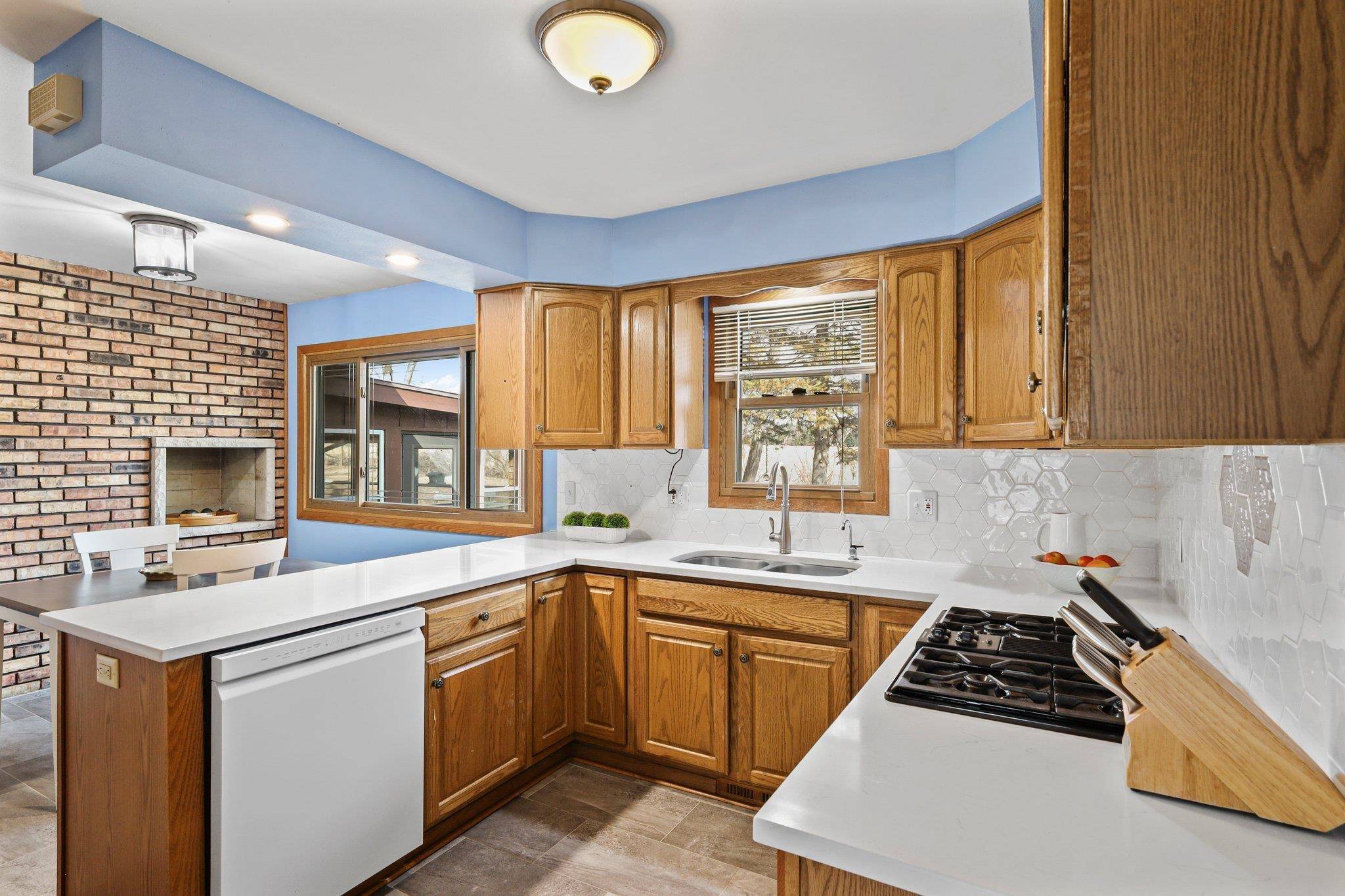 Oregon, WI 53575,2399 White Oak Trail