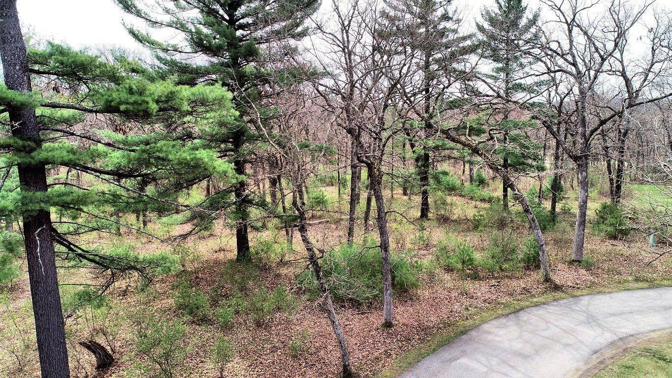 Wisconsin Dells, WI 53965,Bldg 18 3-4 Greenway Crossing PV