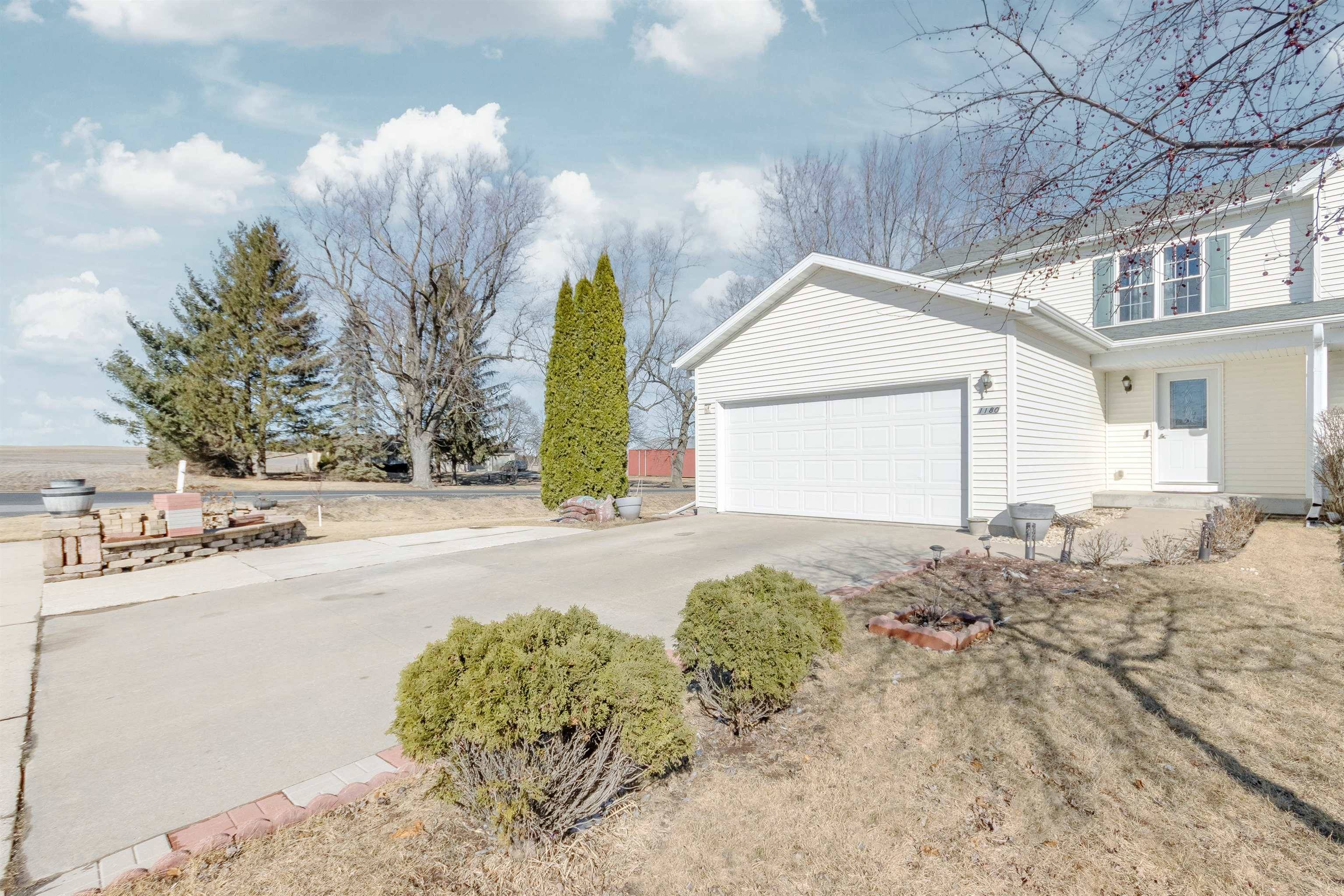 Waterloo, WI 53594,1180 Lexington Way
