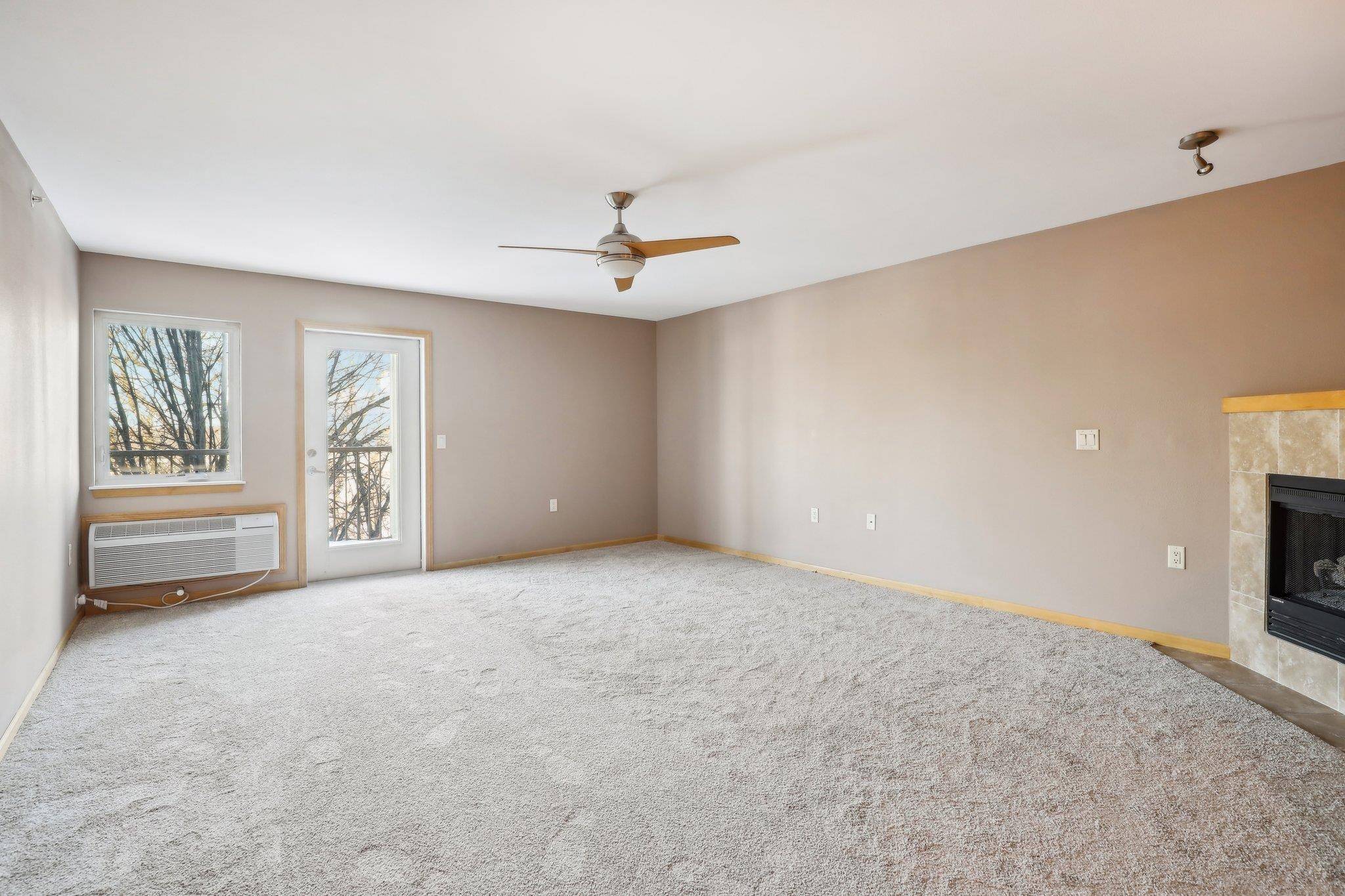 Madison, WI 53719,8206 Starr Grass Drive #306