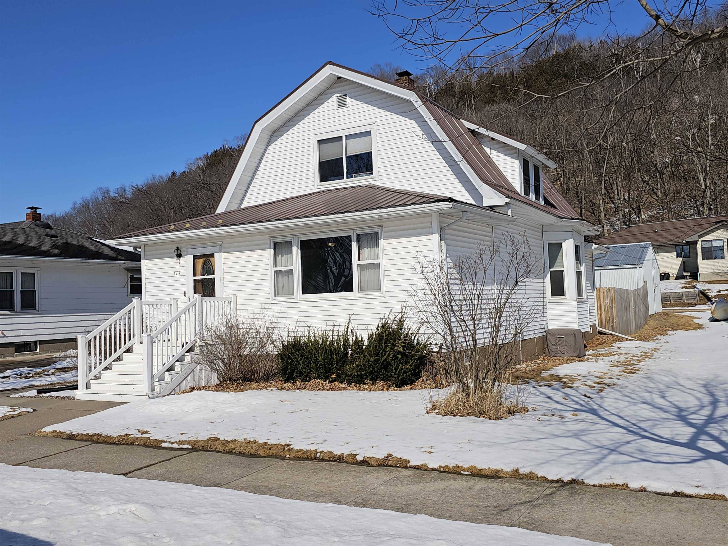 Cassville, WI 53806,313 E Dewey Street