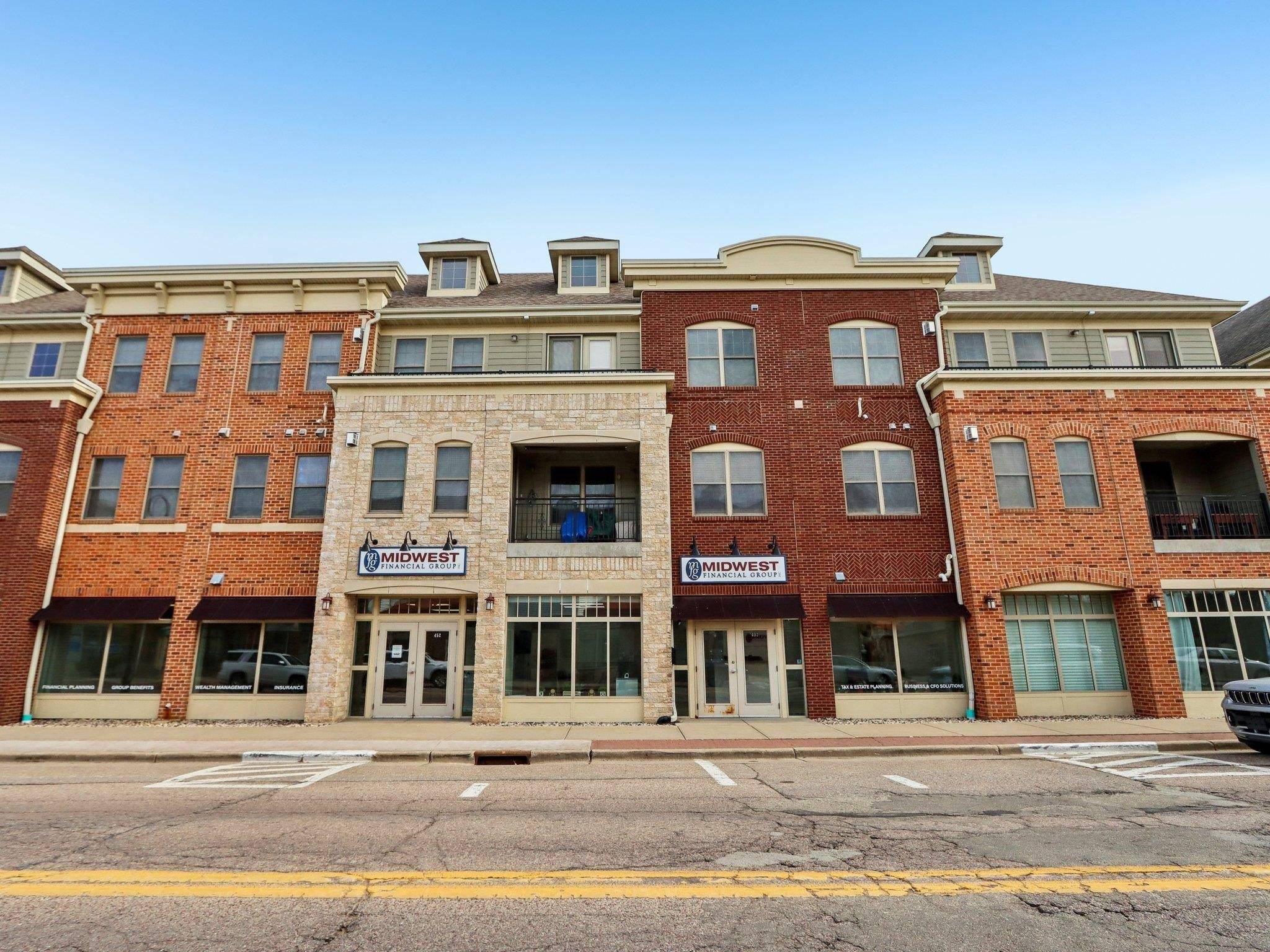 Prairie Du Sac, WI 53578,442/452 Water Street