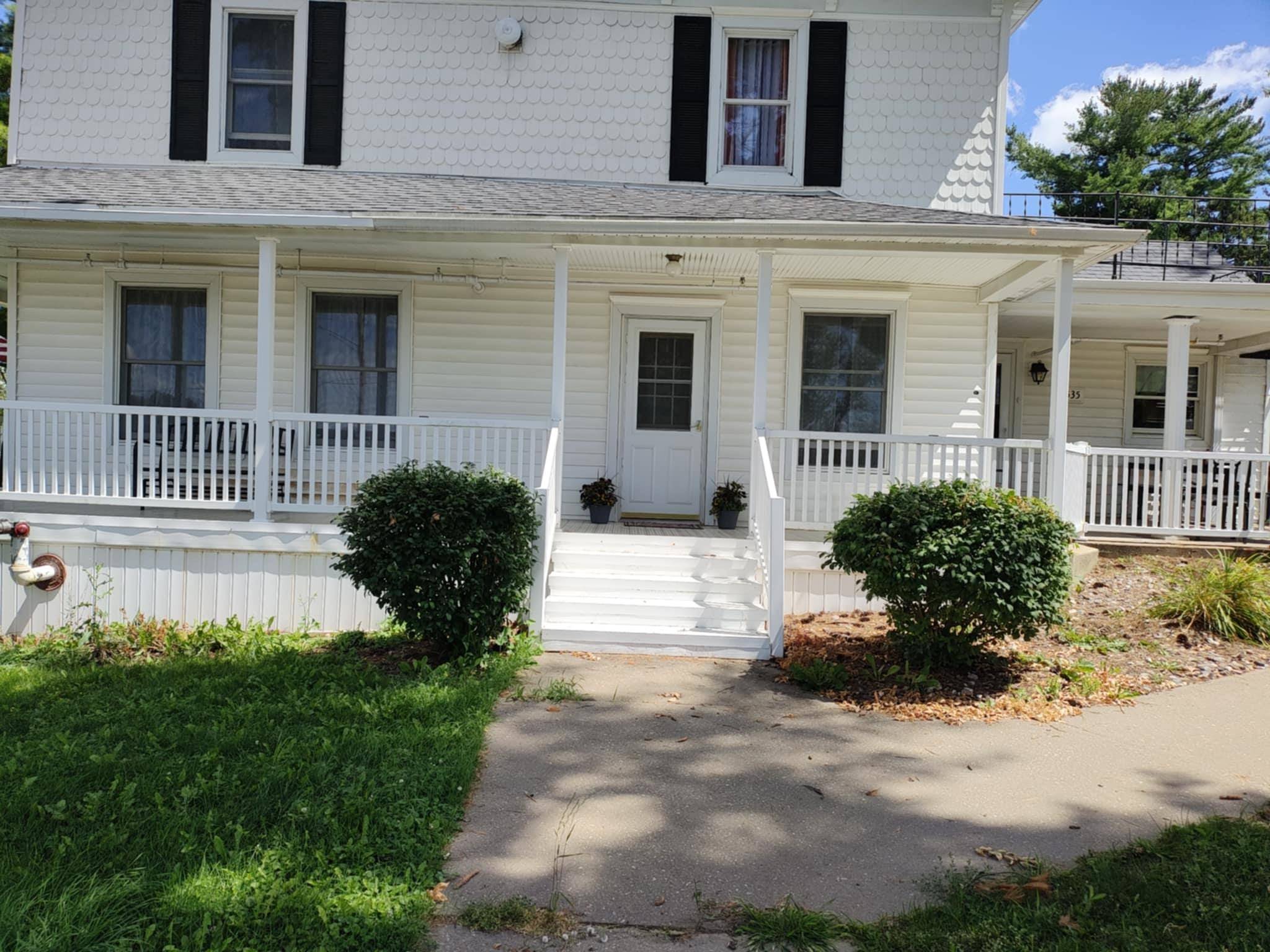 Highland, WI 53543,535 Spring Street